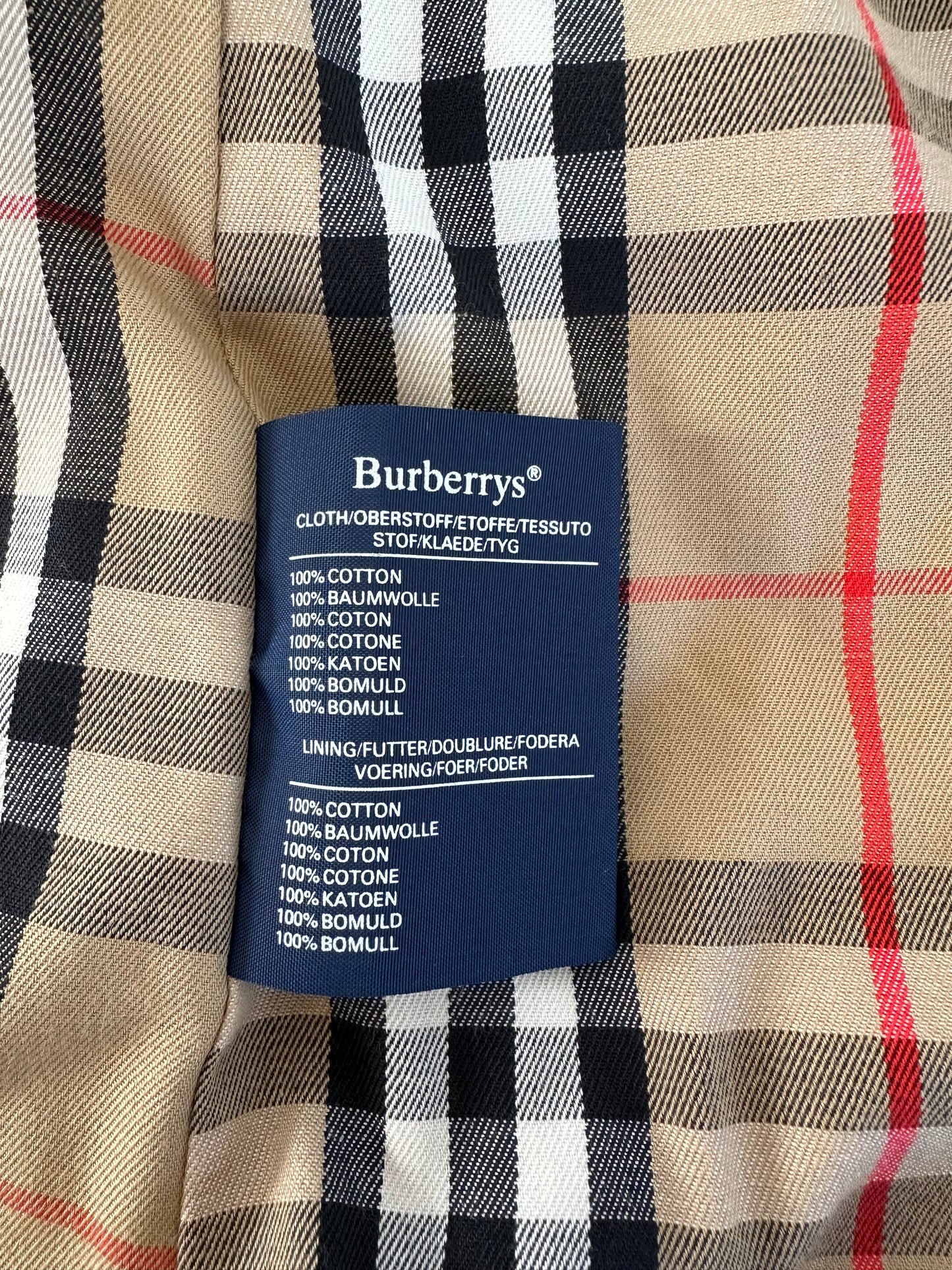 Trench-coat Burberry modèle “ Markfield ” vintage/ T.M