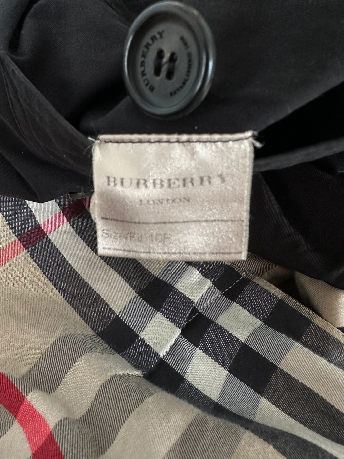 Burberry Trench-coat modèle “the Chelsea ” Noir | T.M