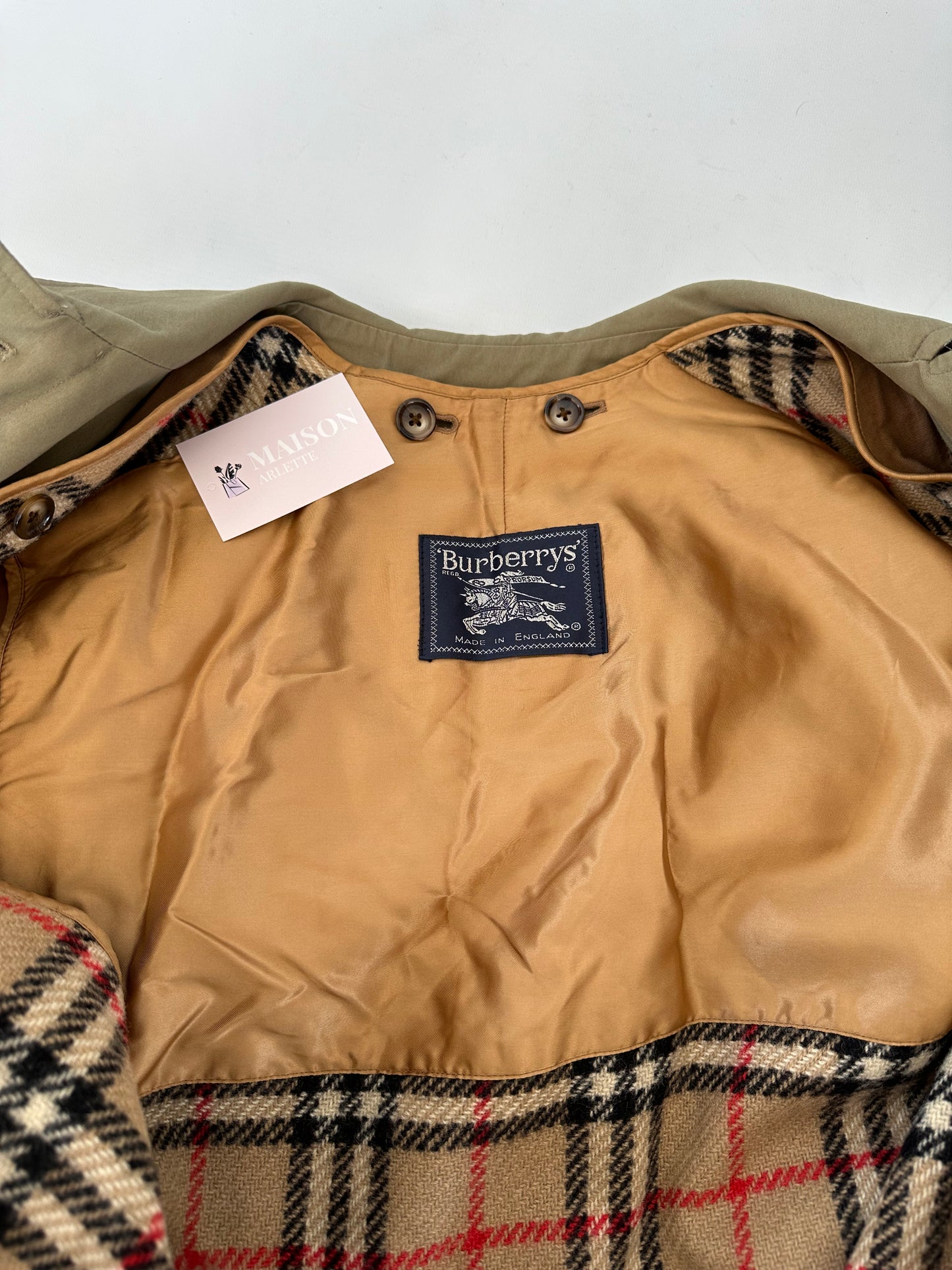 Trench Burberry modèle “ Markfield ” kaki/ T.L