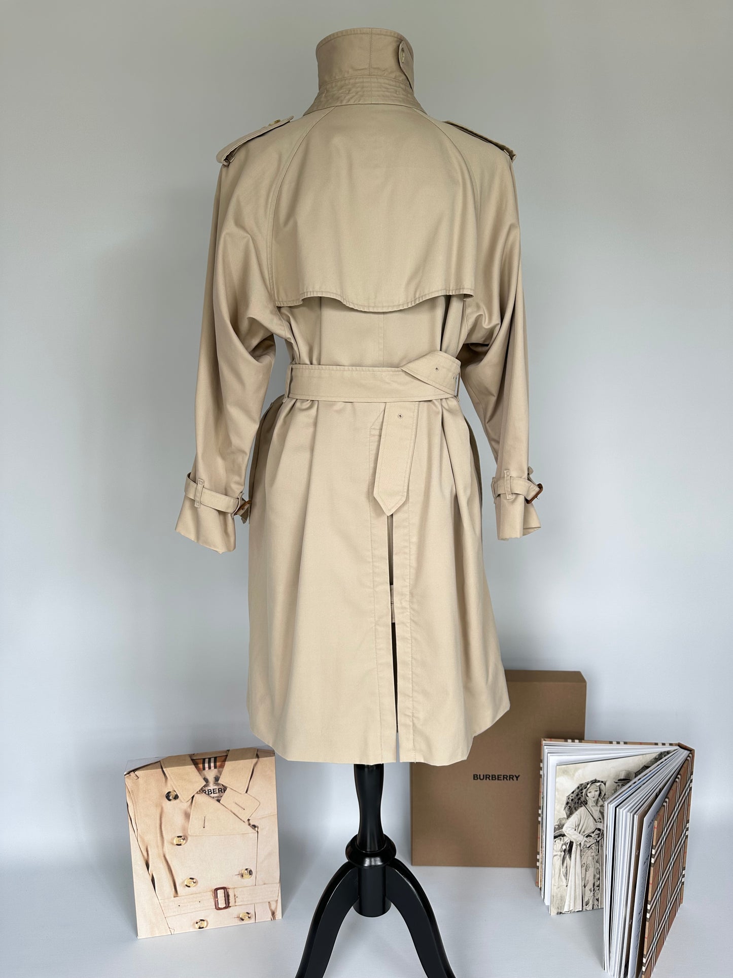 BURBERRY vintage Trench-coat « the Waterloo » | T.M