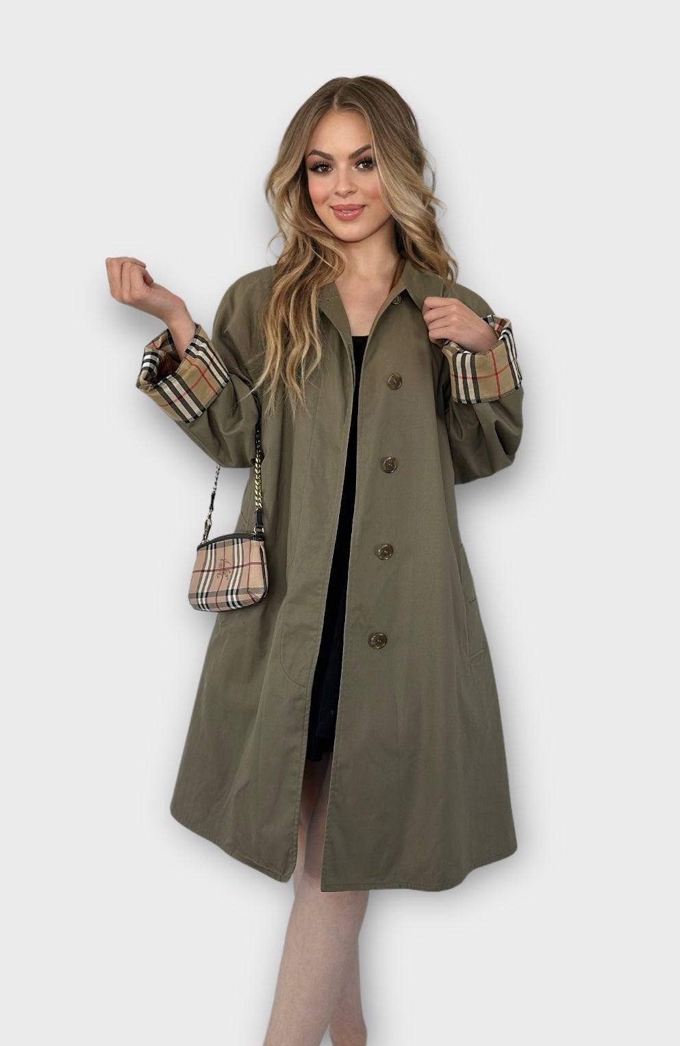 Trench Burberry modèle “ Markfield ” kaki/ T.L
