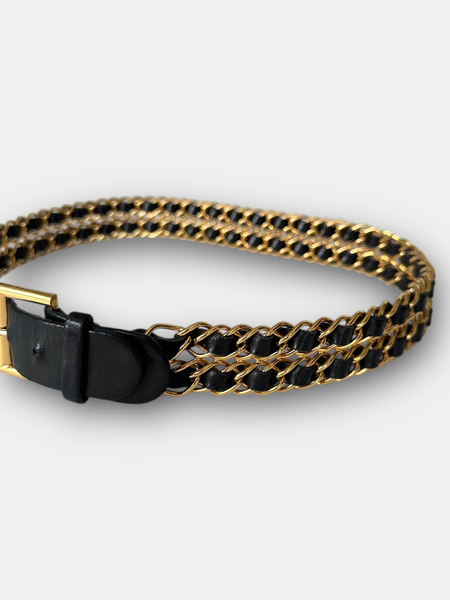 Chanel - Ceinture double chaîne entrelacées de cuir et de métal plaqué or vintage