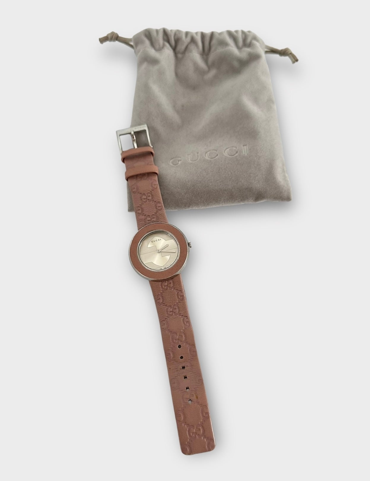Montre Gucci monogramme rose