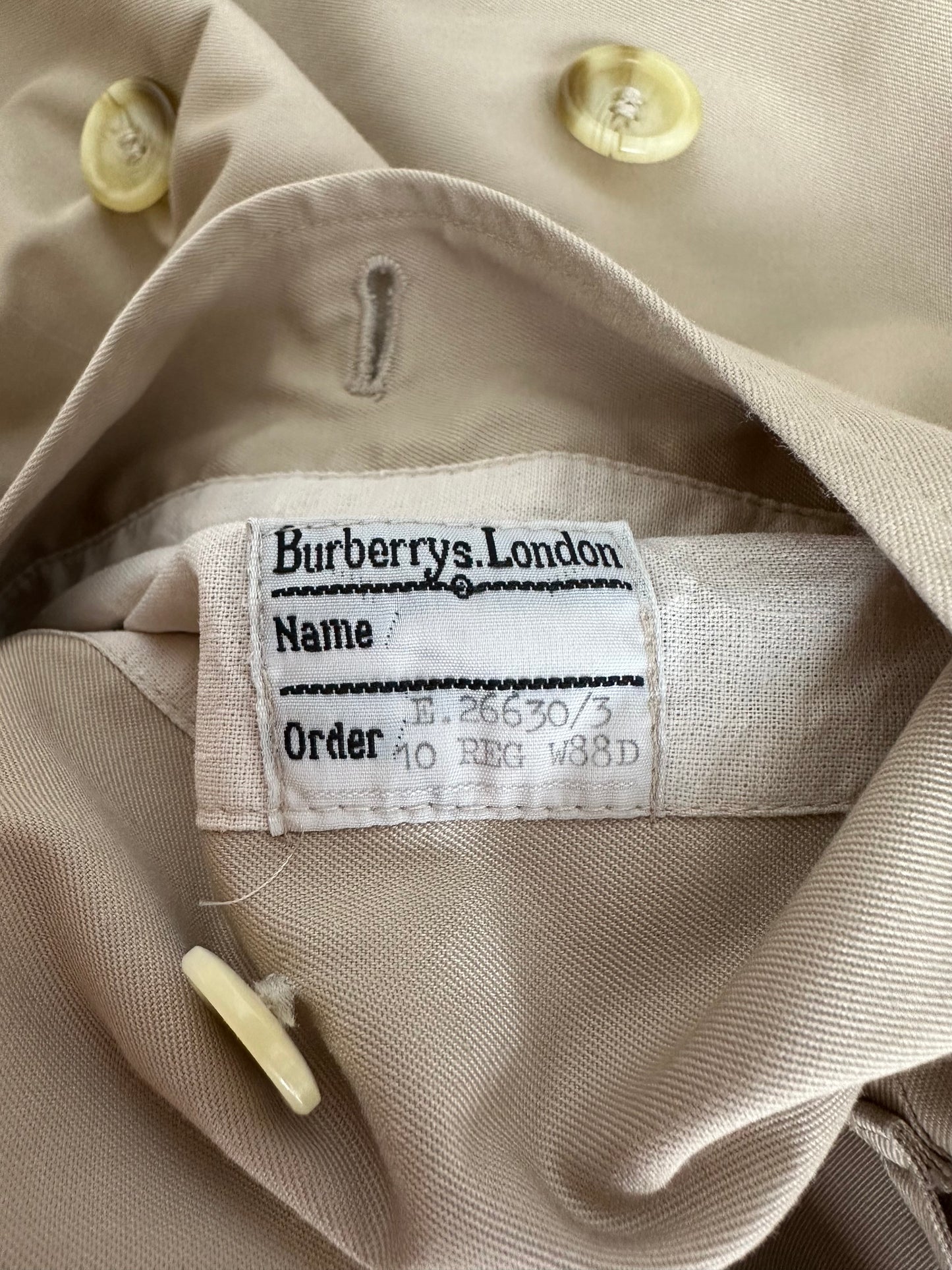 BURBERRY vintage Trench-coat « the Waterloo » | T.M