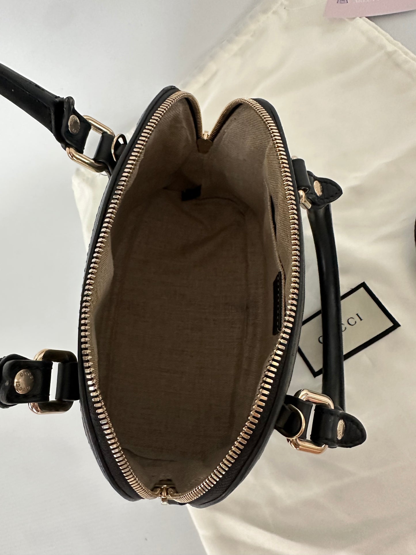 Sac Gucci Microguccissima “dôme” noir