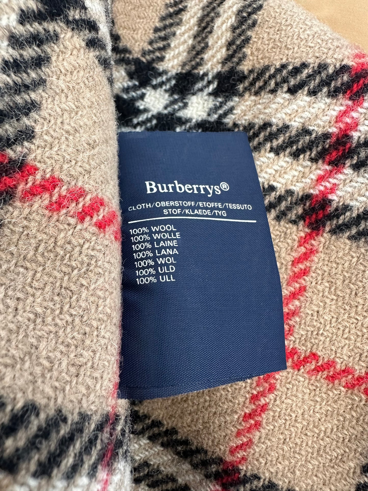 Trench Burberry modèle “ Markfield ” kaki/ T.L