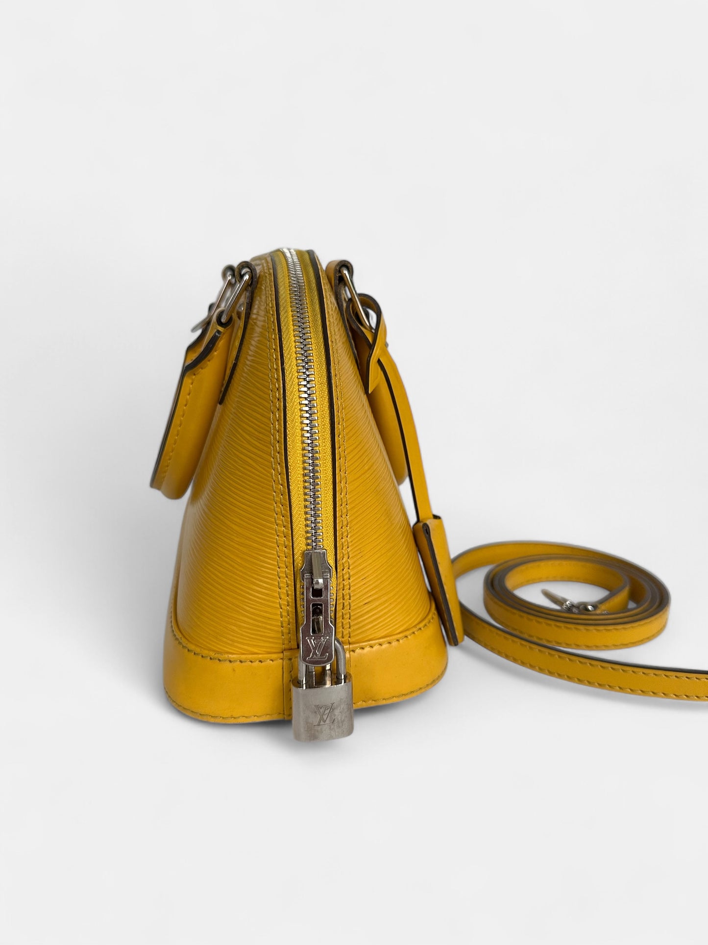 Louis Vuitton Alma BB Cuir épis jaune