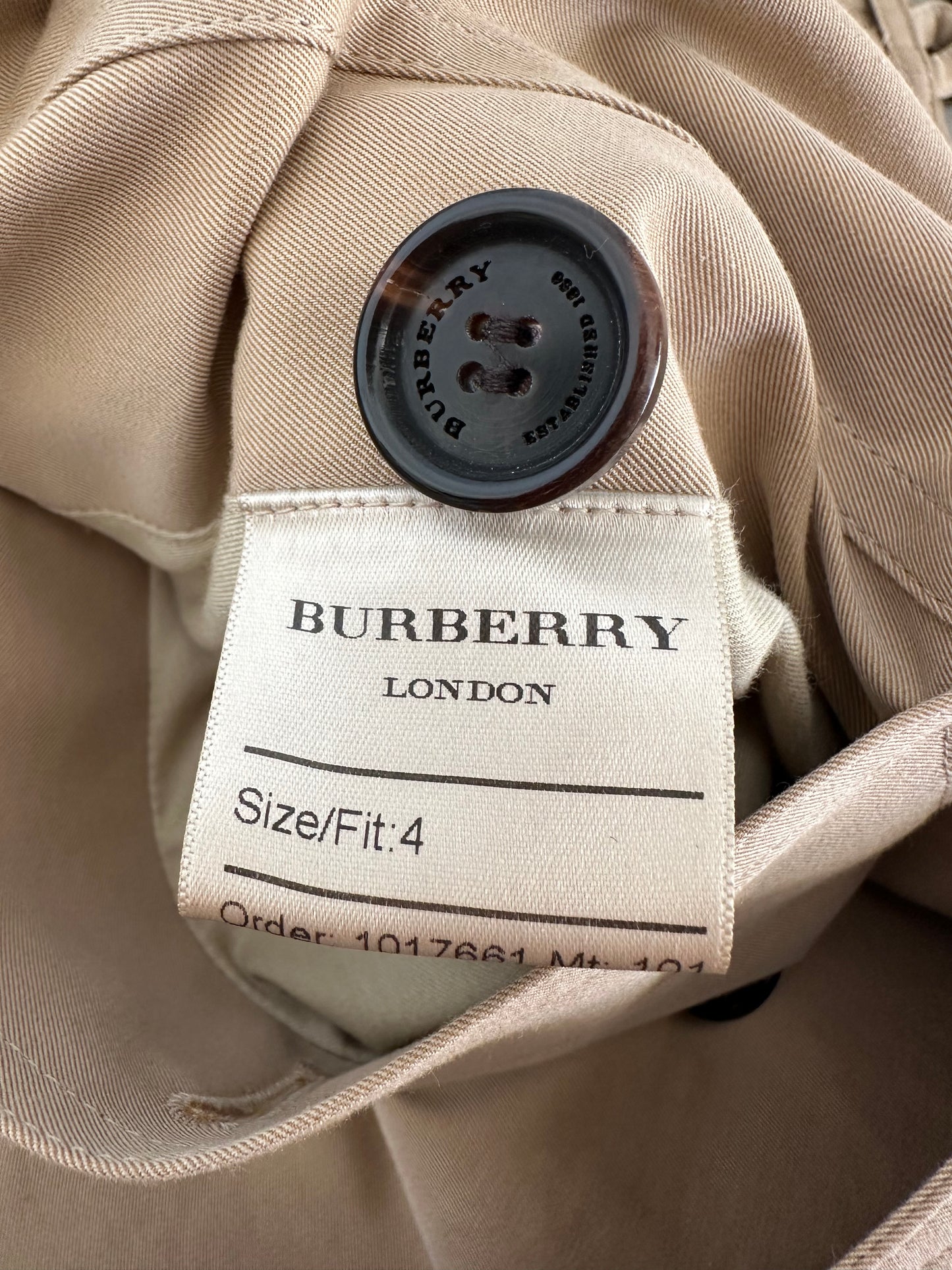 Burberry Trench-coat modèle “the Kensington ” Honey | T.XS