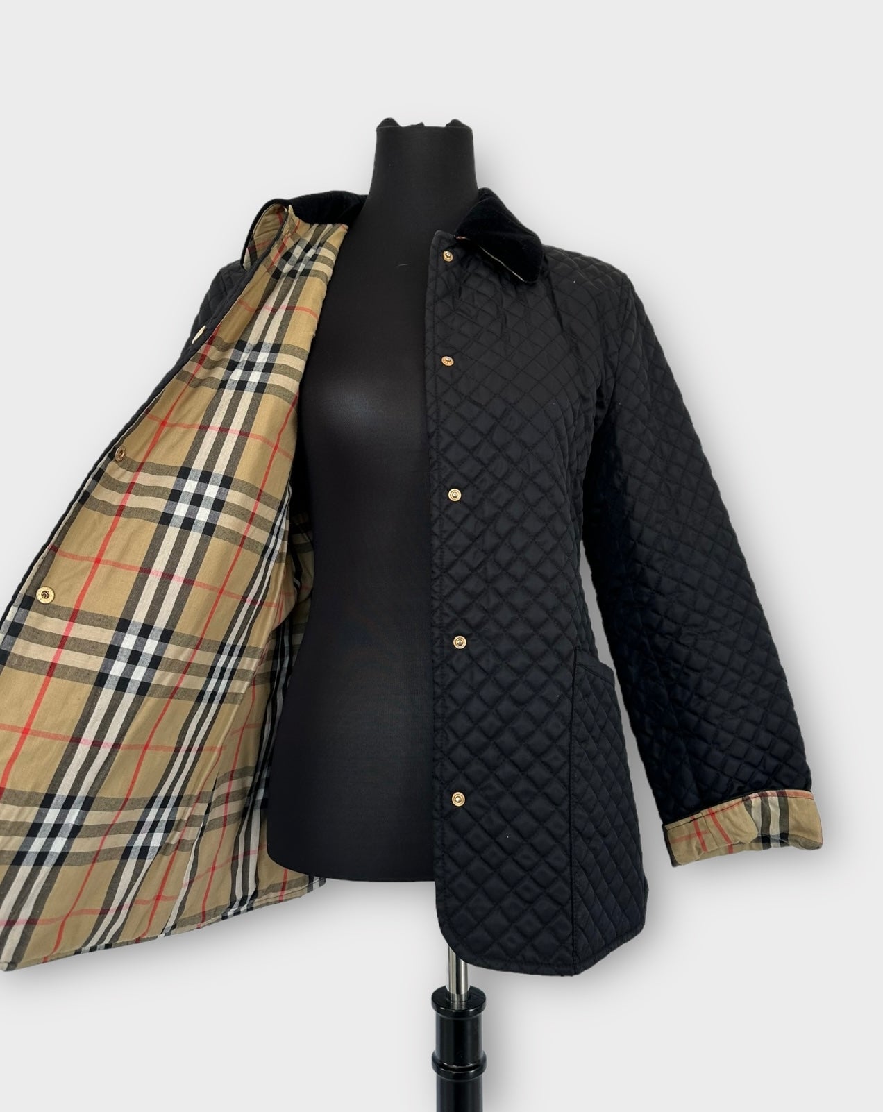 Veste matelassée noire Burberry/ T.M