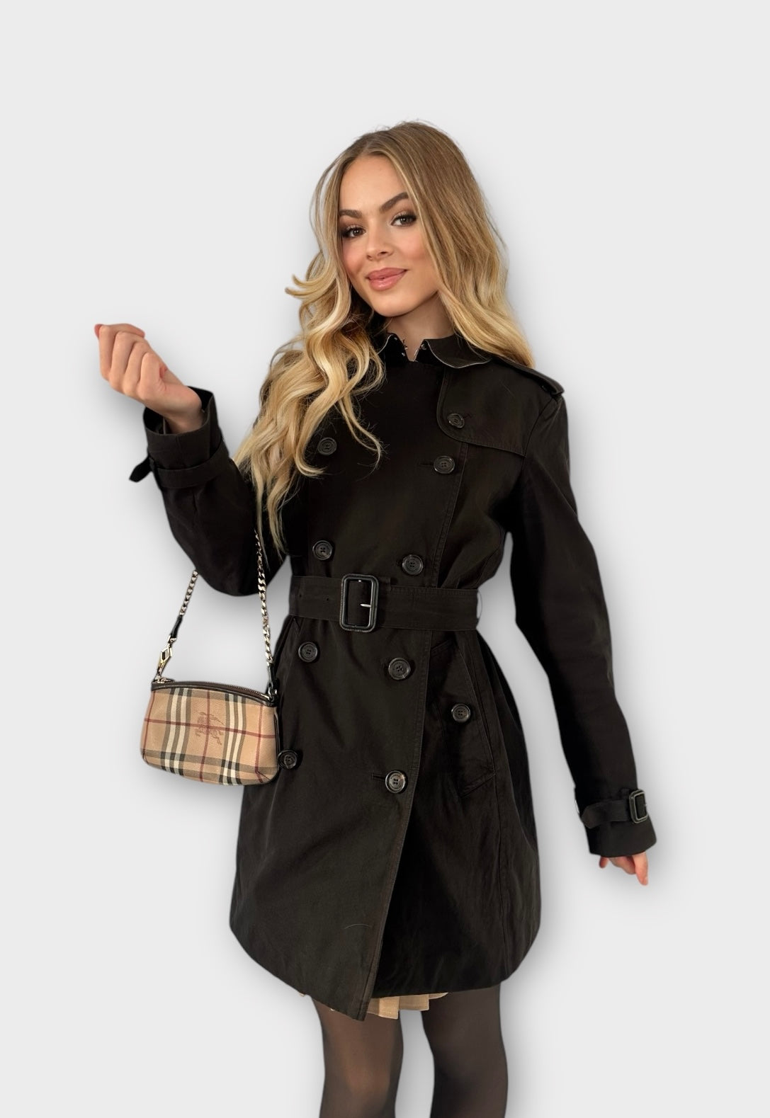 Burberry Trench-coat modèle “the Chelsea ” Noir | T.M