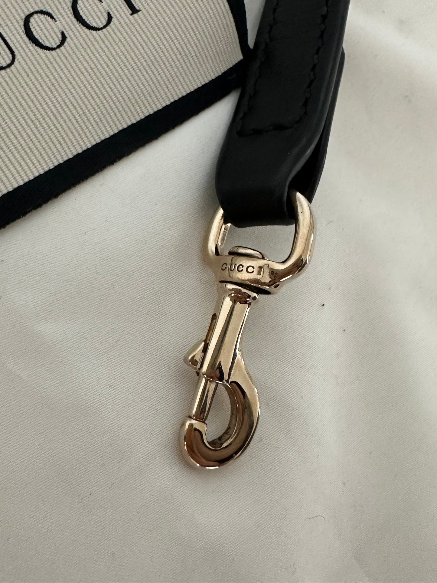 Sac Gucci Microguccissima “dôme” noir