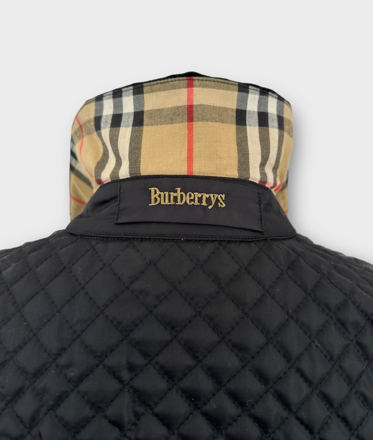 Veste matelassée noire Burberry/ T.M