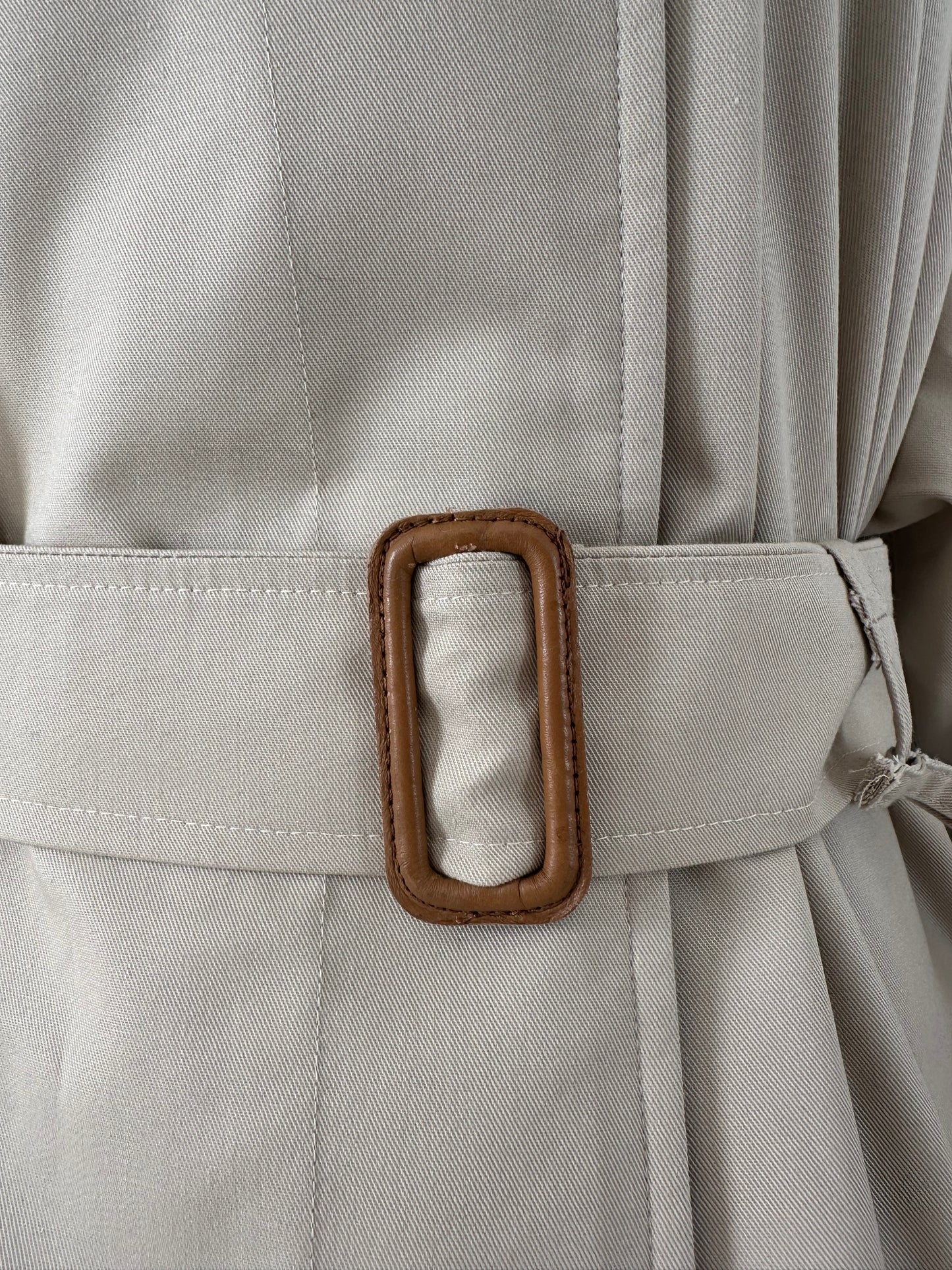Trench-coat Burberry modèle “ Markfield“ beige vintage/ T.M