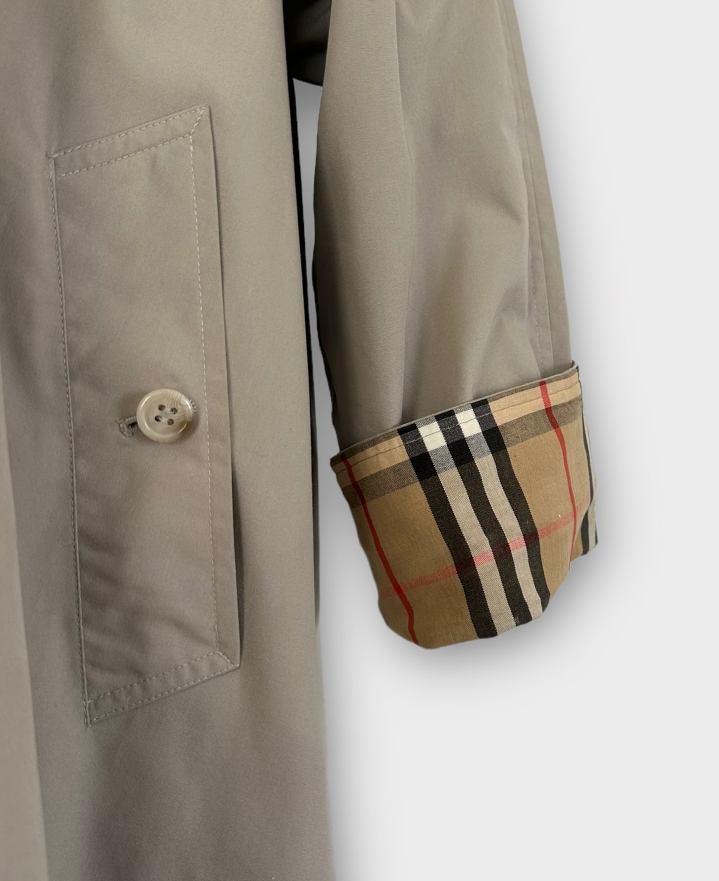 Trench-coat Burberry modèle “ Markfield ”/ T.M