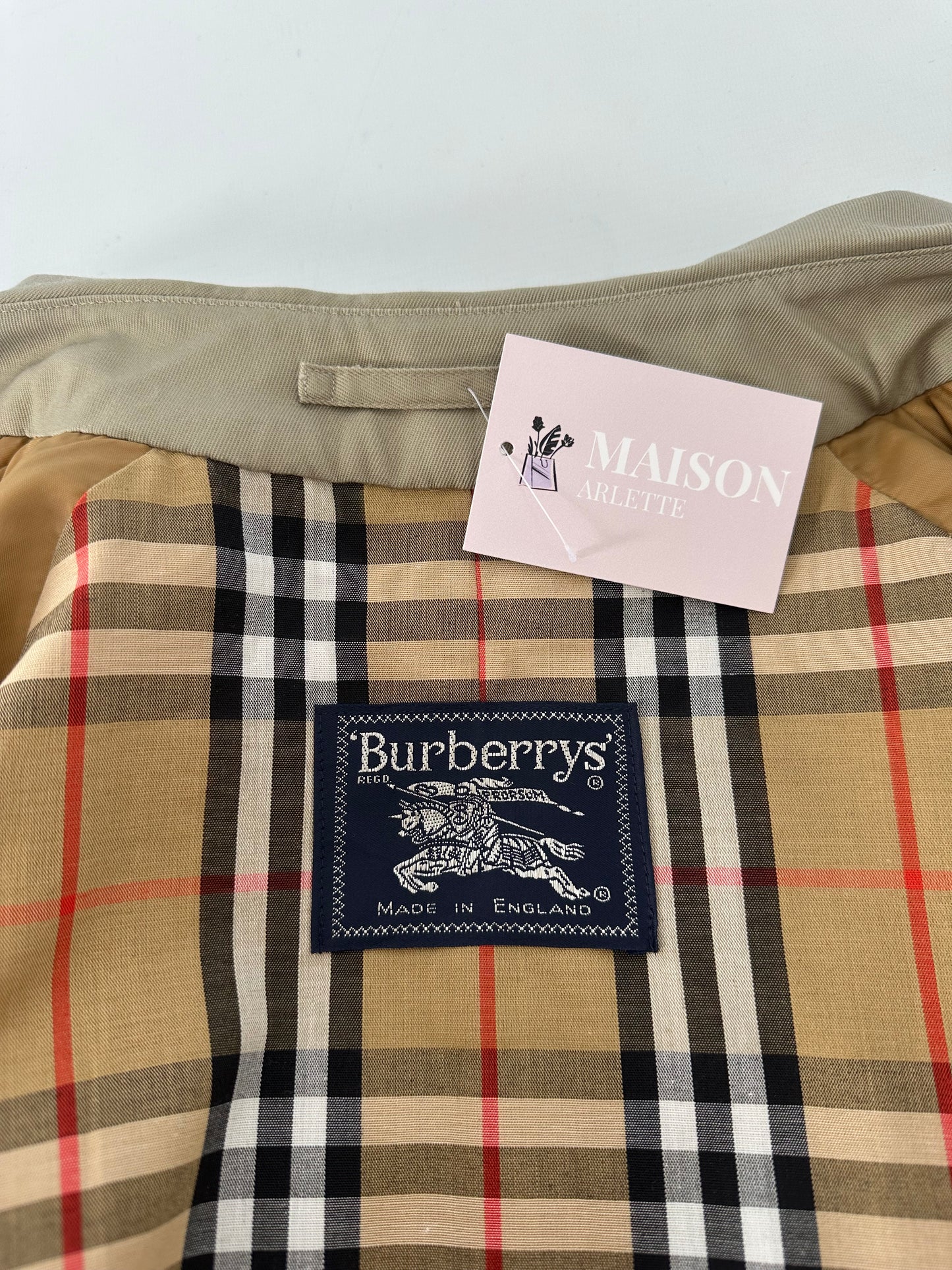 Trench-coat Burberry modèle “the Waterloo ” vintage/ T.M