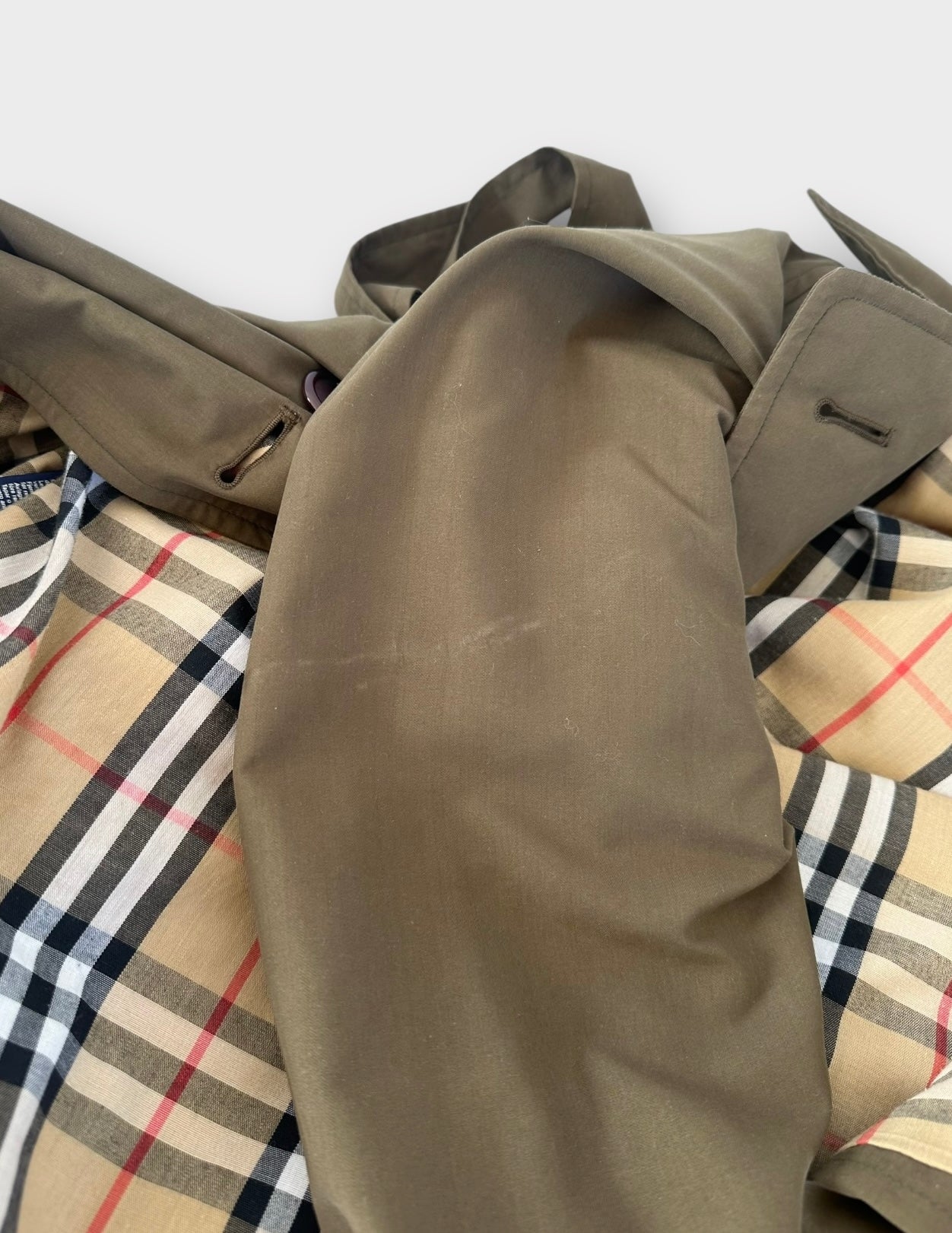 Burberry Trench-coat modèle “the Waterloo ” Kaki | T.L