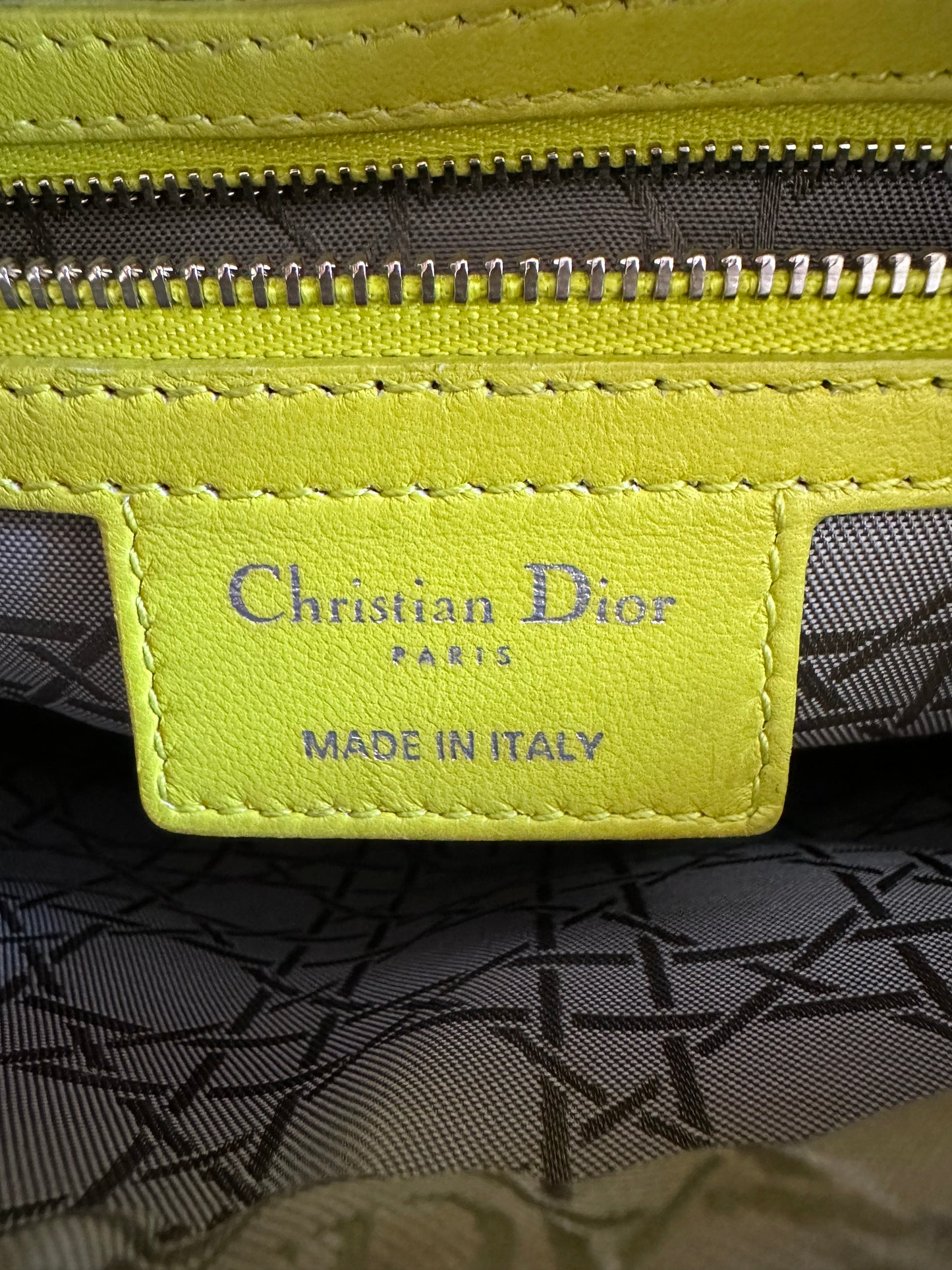 Dior - Lady Dior Medium cuir jaune anis