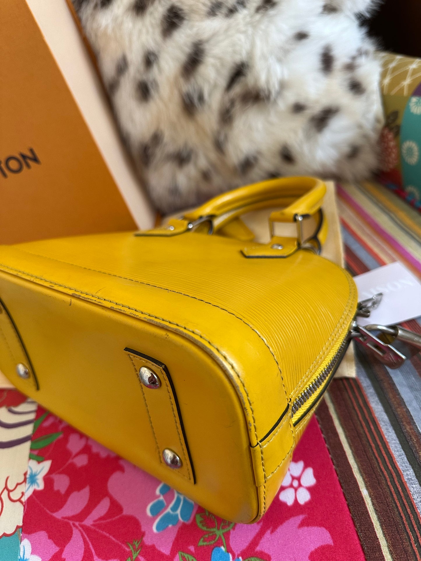 Louis Vuitton - Alma BB cuir épi jaune