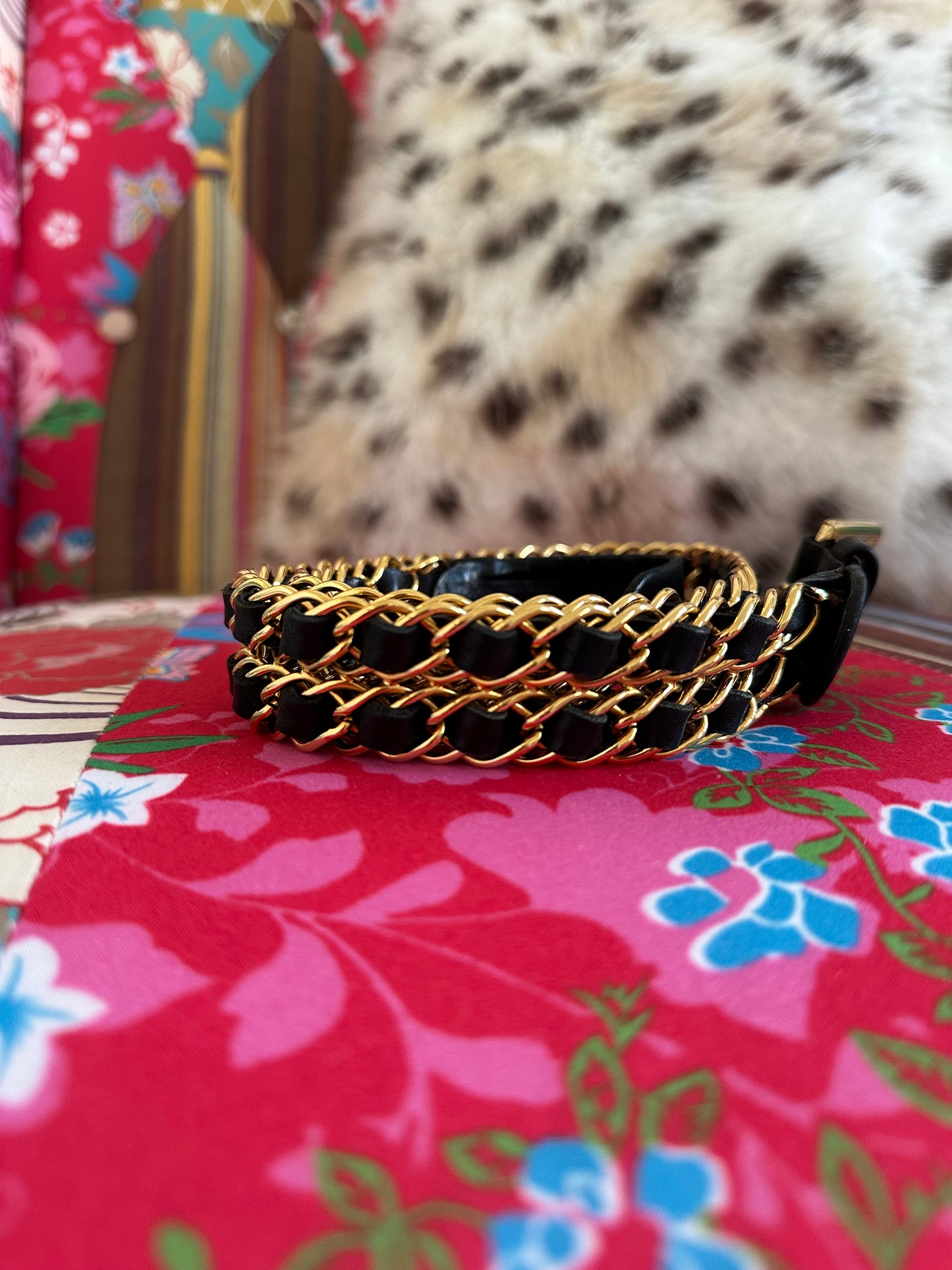Chanel - Ceinture double chaîne entrelacées de cuir et de métal plaqué or vintage