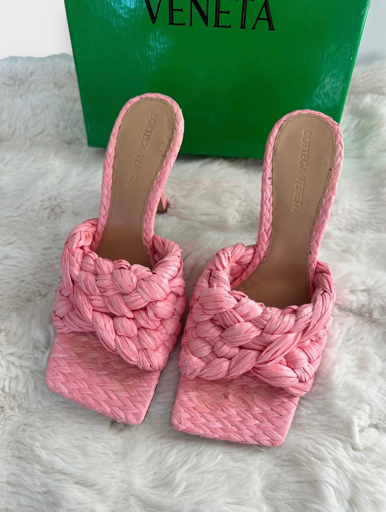 Bottega Veneta - Mules Lido en raphia rose | T.36,5