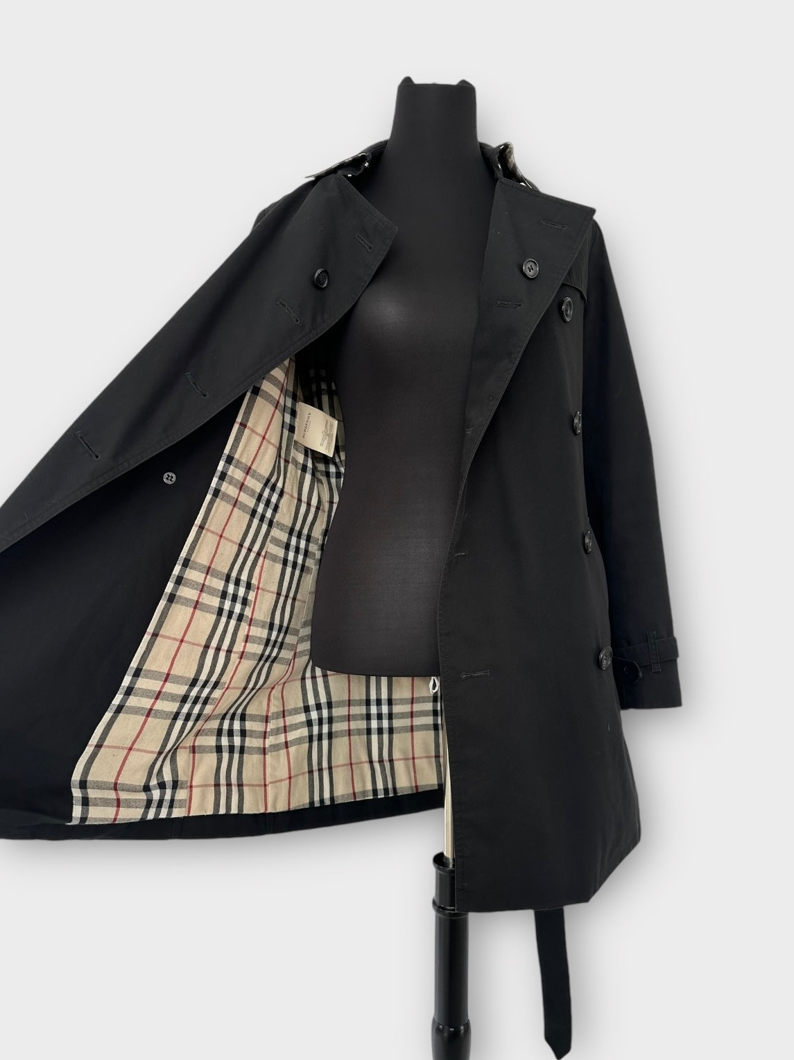 Burberry Trench-coat modèle “the Chelsea ” Noir | T.M