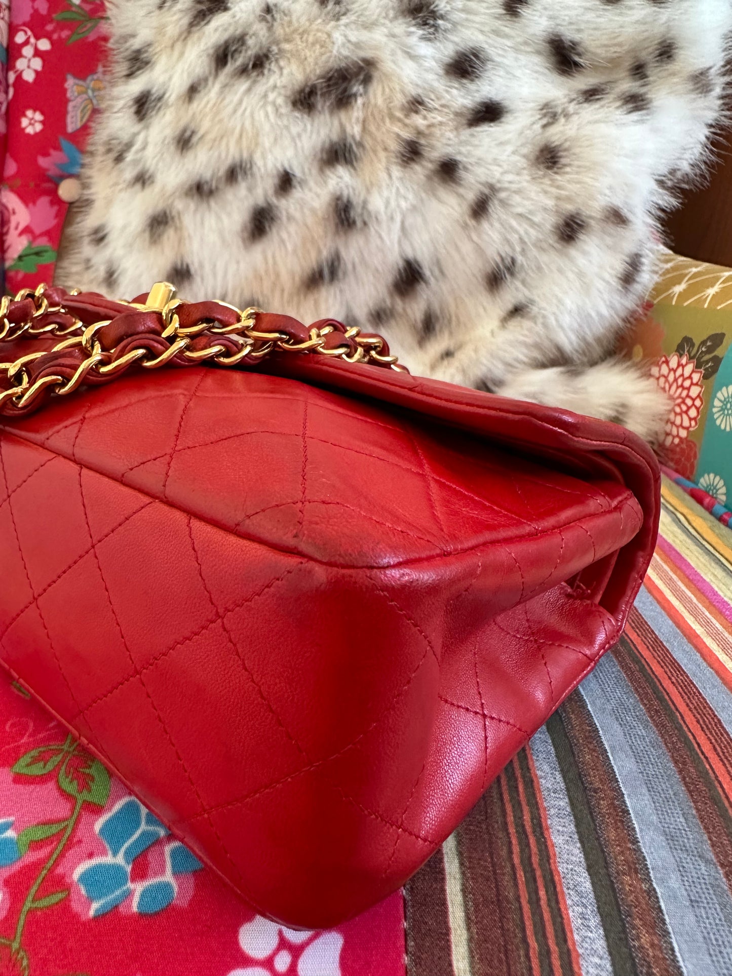 Chanel - sac Timeless small 23 rouge plaquée or vintage
