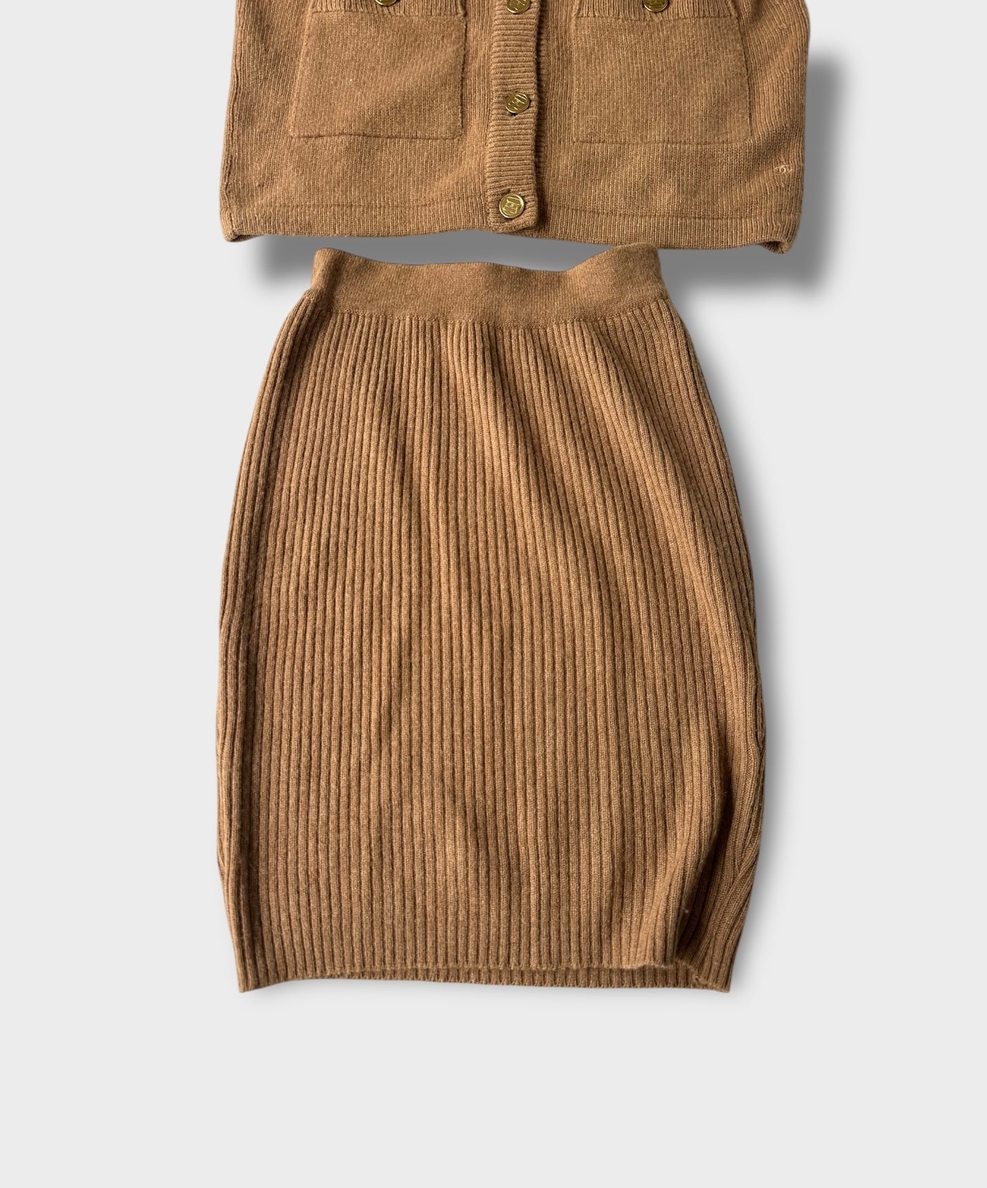 Chanel – Twin-Set ensemble marron CamelHair | T.M