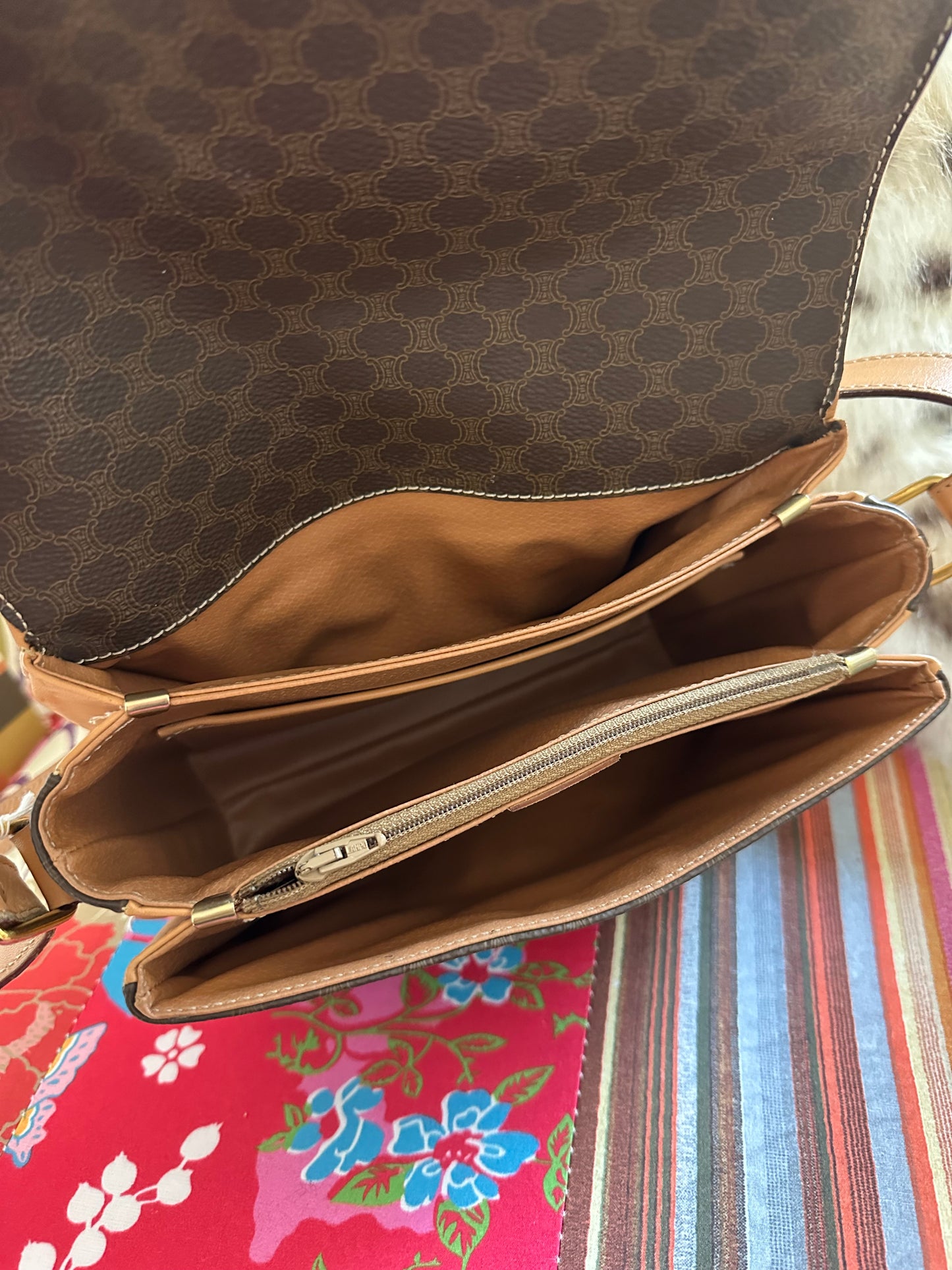 Céline - Sac triomphe toile macadam