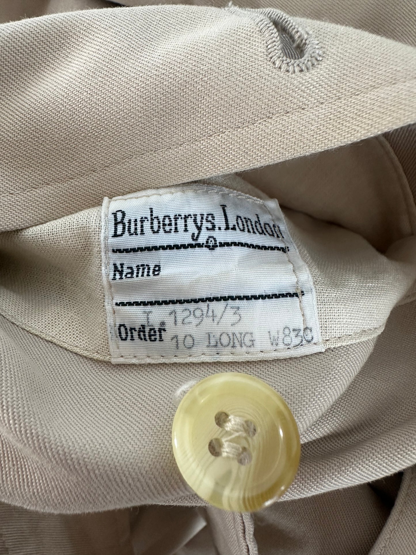 Trench-coat Burberry modèle “the Chelsea ” beige/ T.S