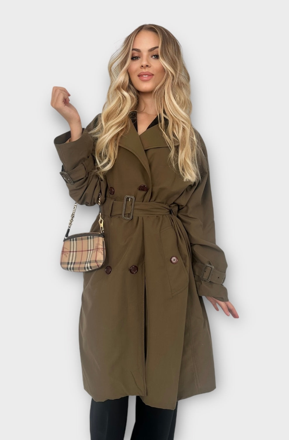 Burberry Trench-coat modèle “the Waterloo ” Kaki | T.L