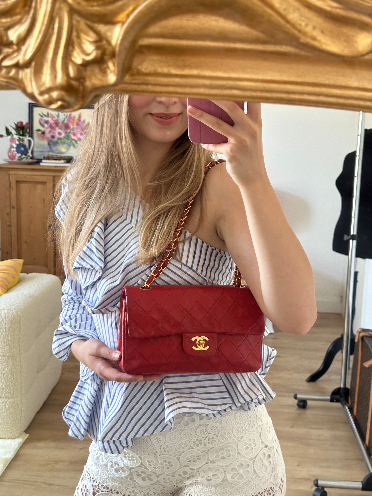 Chanel - sac Timeless small 23 rouge plaquée or vintage