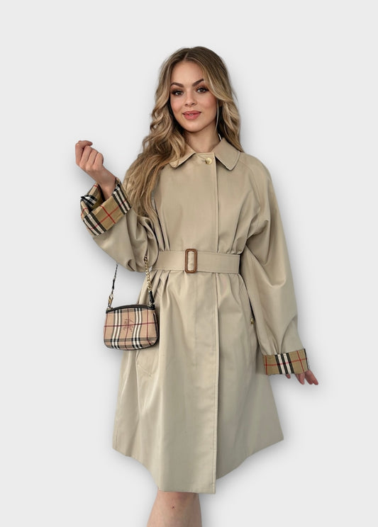 Trench-coat Burberry modèle “ Markfield“ beige vintage/ T.M