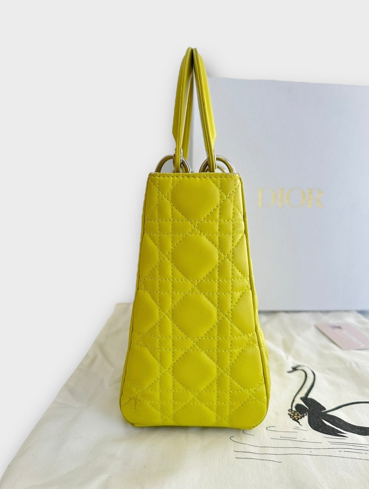 Lady Dior Medium cuir jaune anis