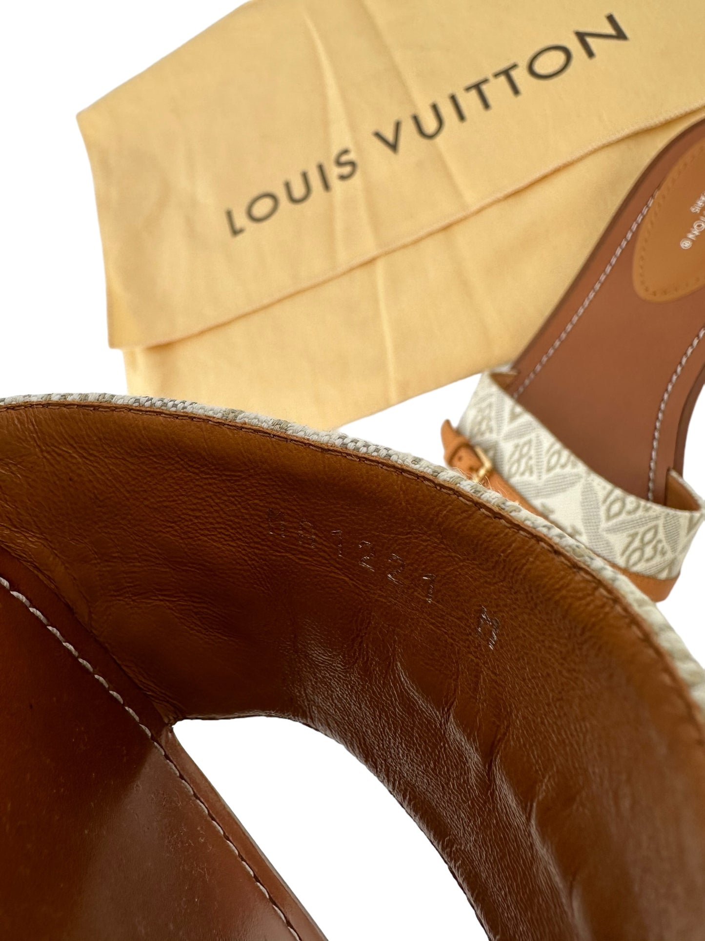 Louis Vuitton Mules/ T.38