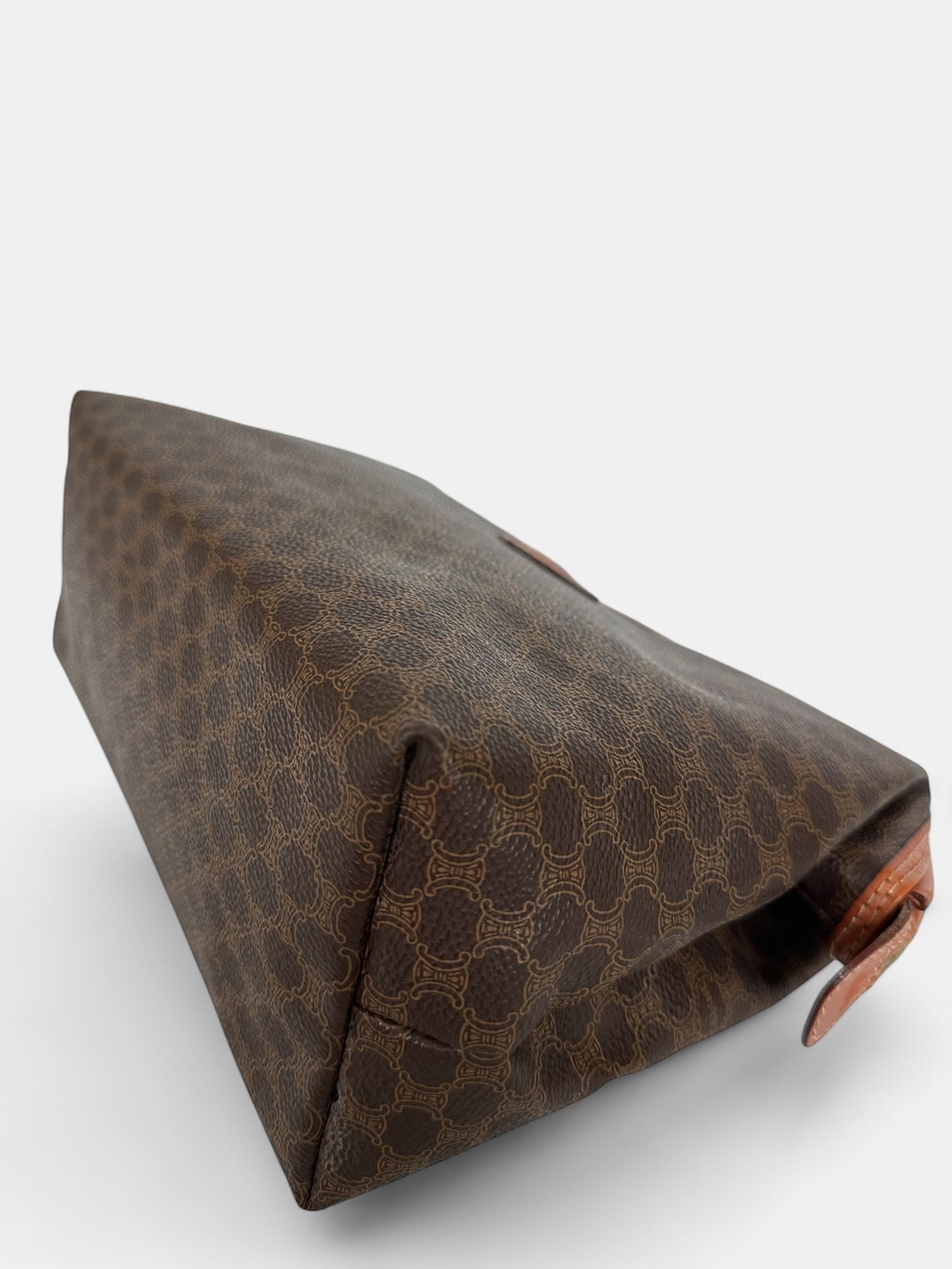 CELINE Trousse de toilette toile Macadam