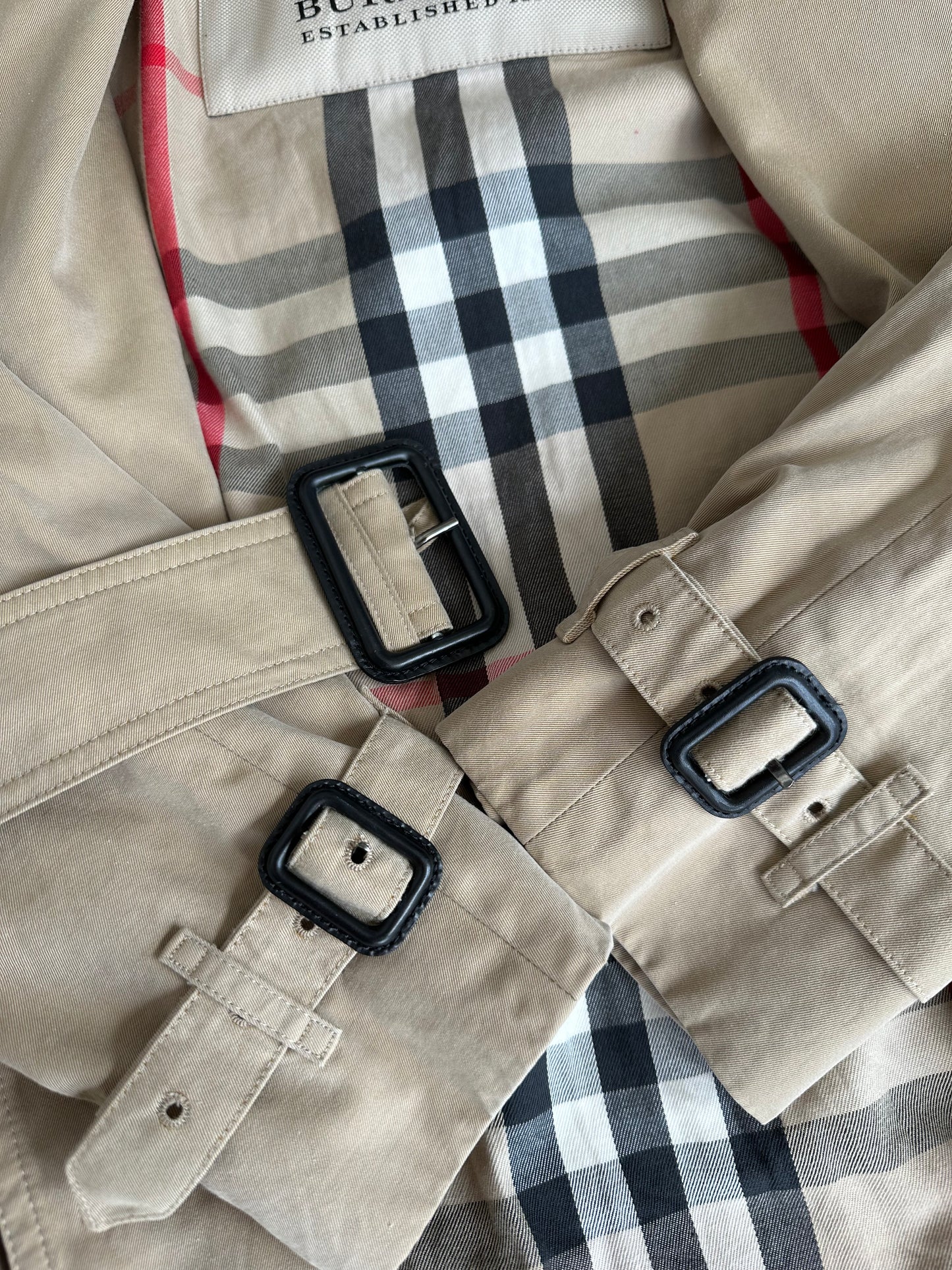 Burberry – Trench-coat “The Chelsea ” stone modèle récent | T.S