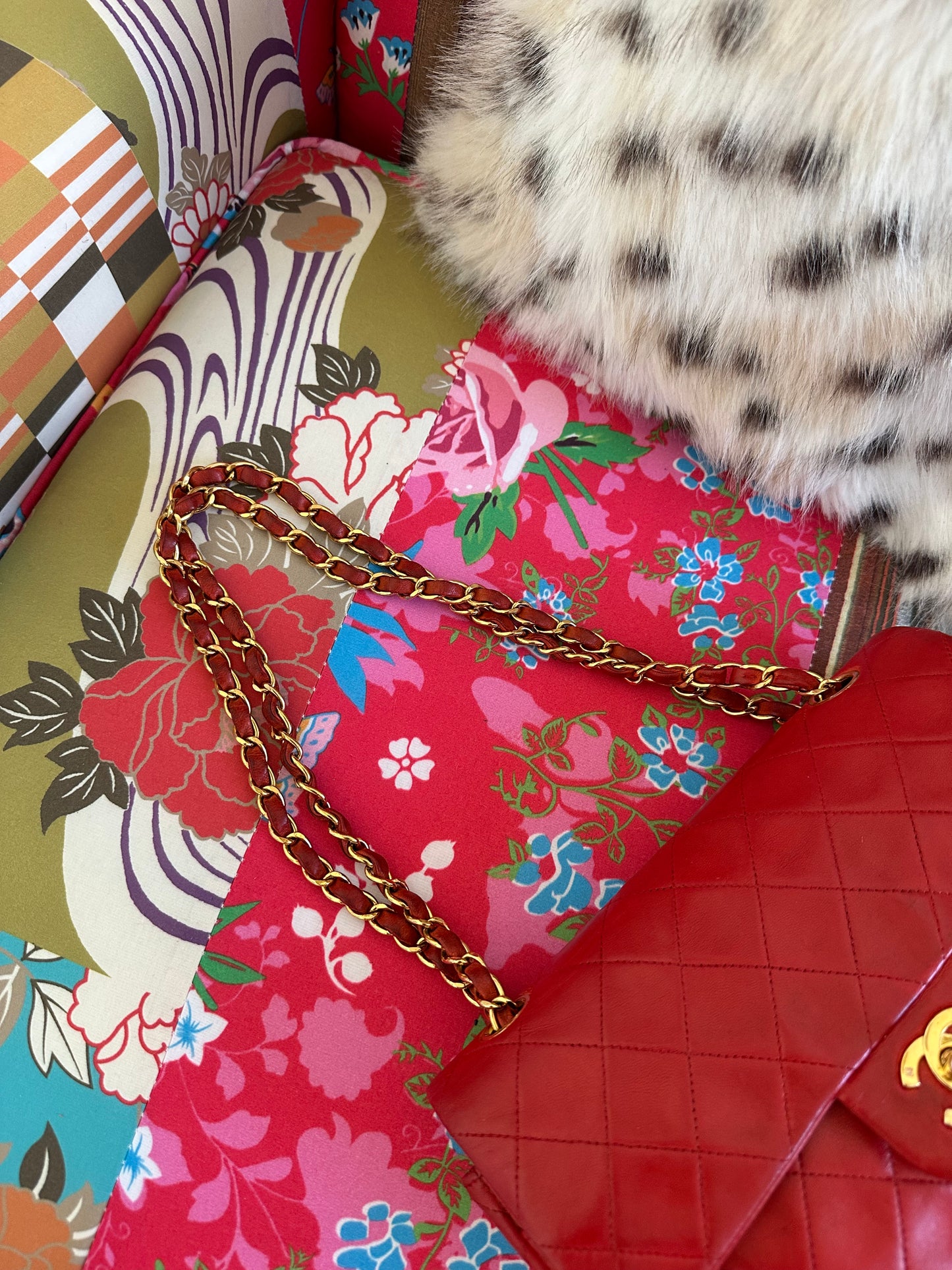 Chanel - sac Timeless small 23 rouge plaquée or vintage
