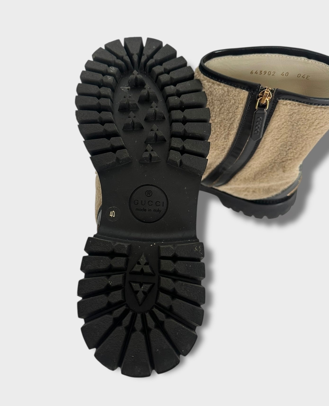 Gucci - Bottes en laine beige ( style fourrure mouton ) Mors | T.40