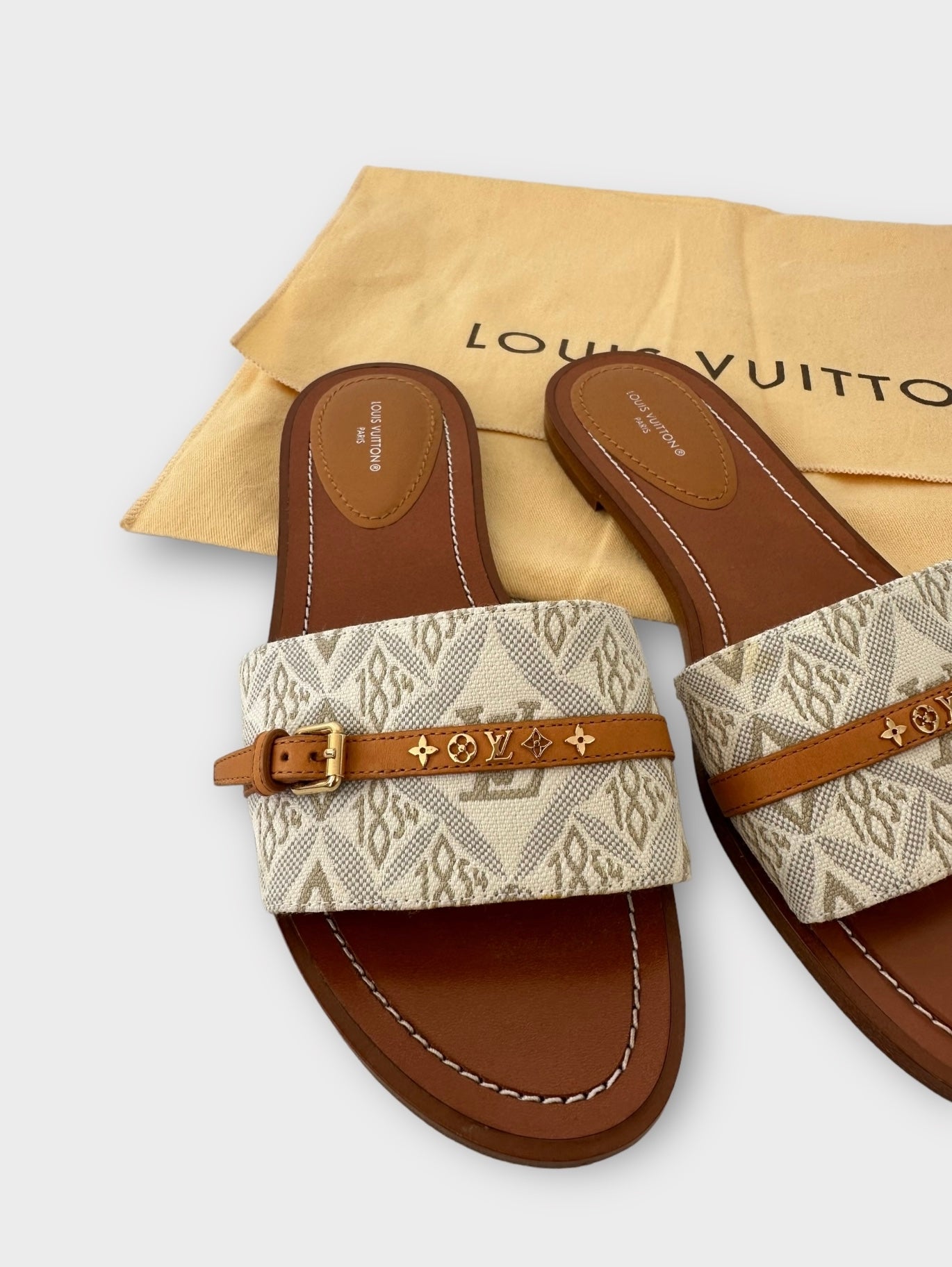 Louis Vuitton Mules/ T.38