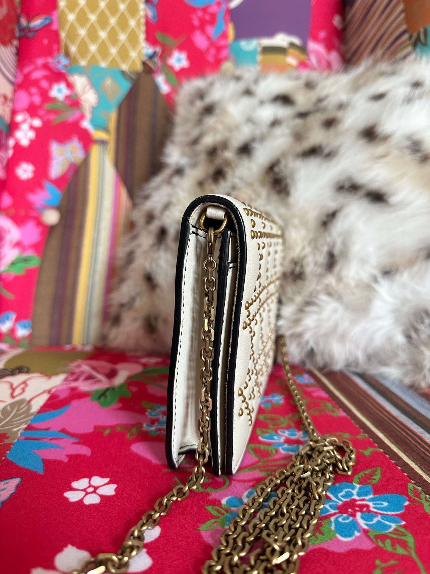Dior - sac Wallet on Chain Studded ( édition limitée)