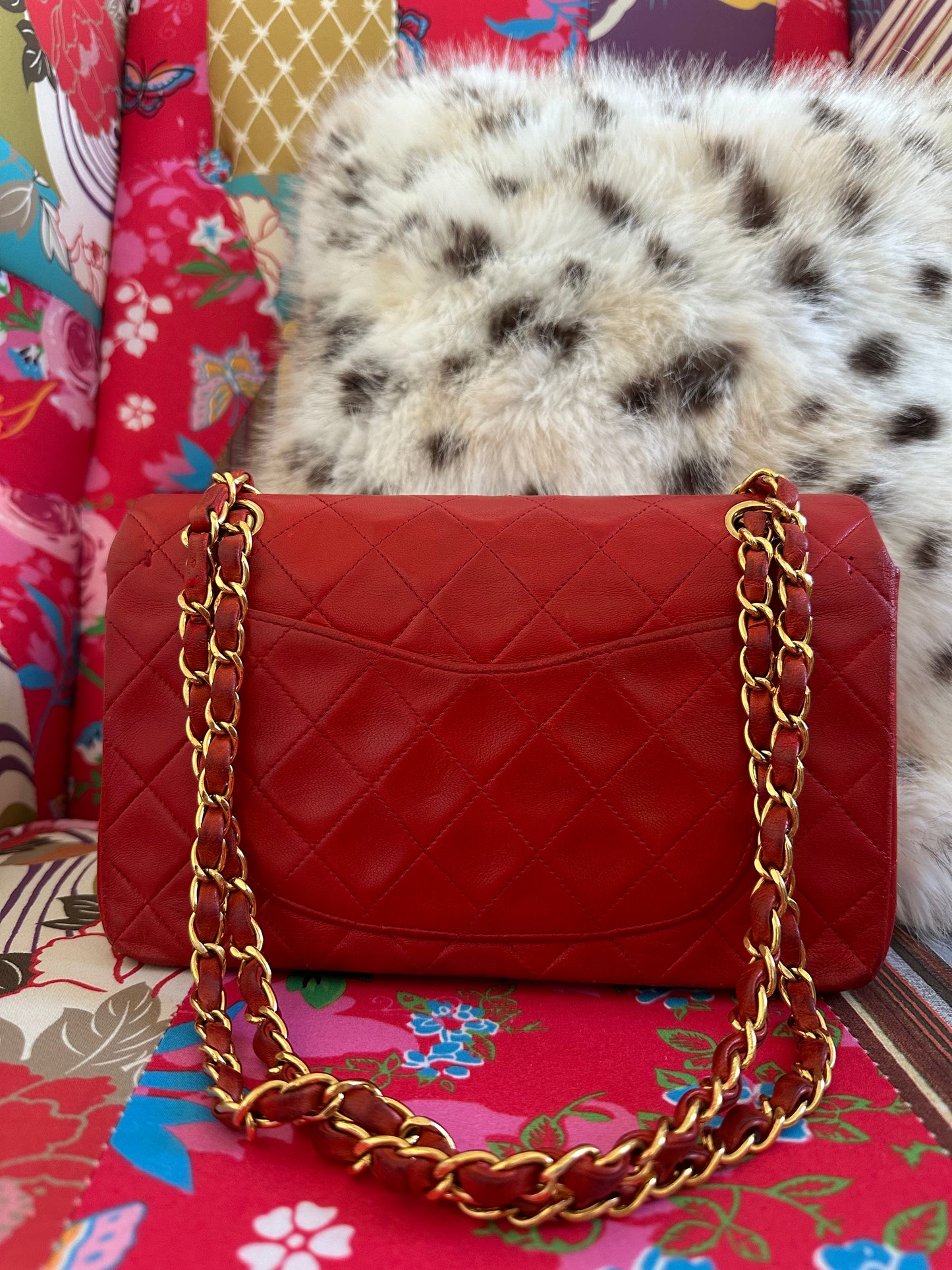 Chanel - sac Timeless small 23 rouge plaquée or vintage