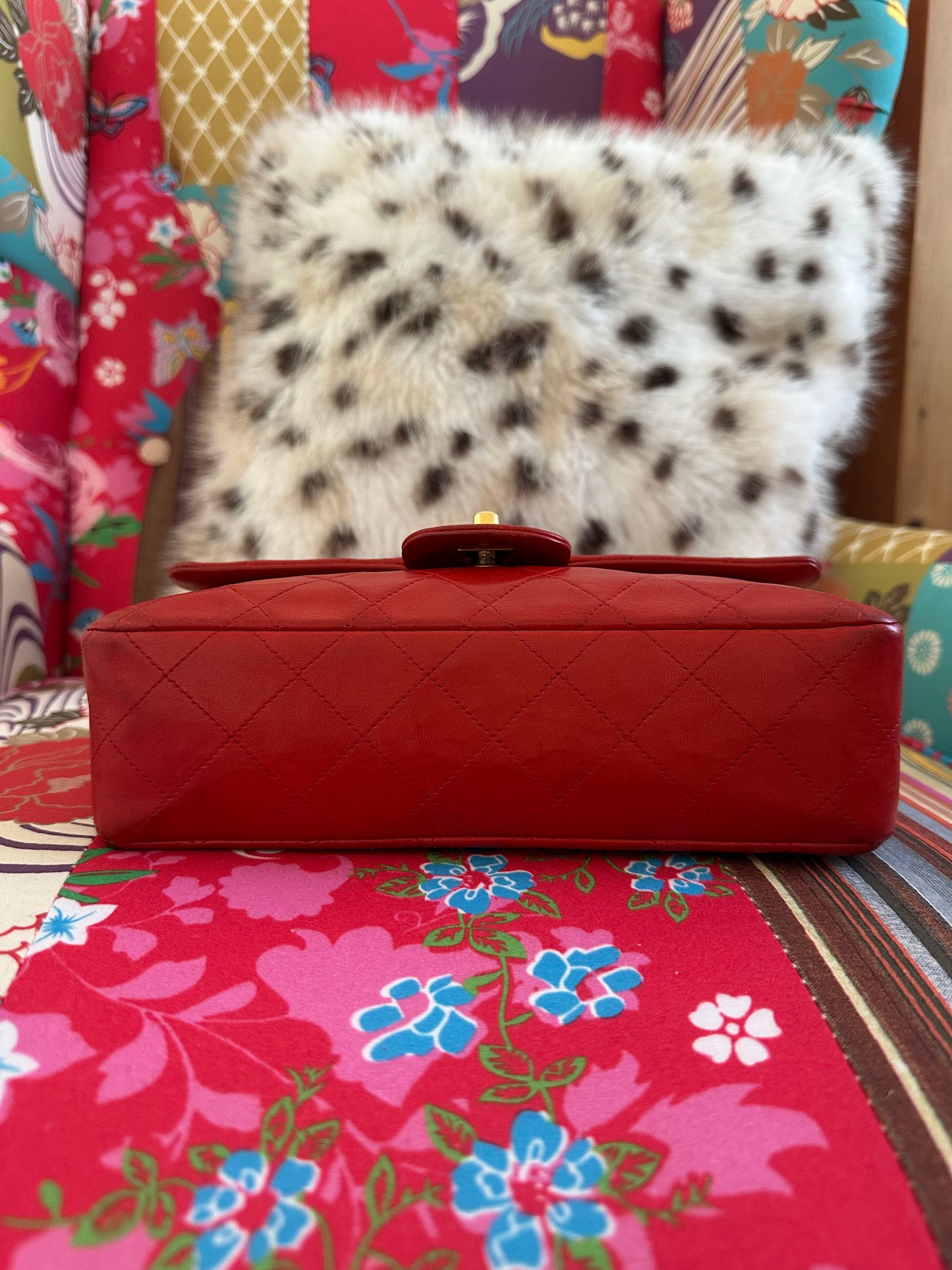 Chanel - sac Timeless small 23 rouge plaquée or vintage