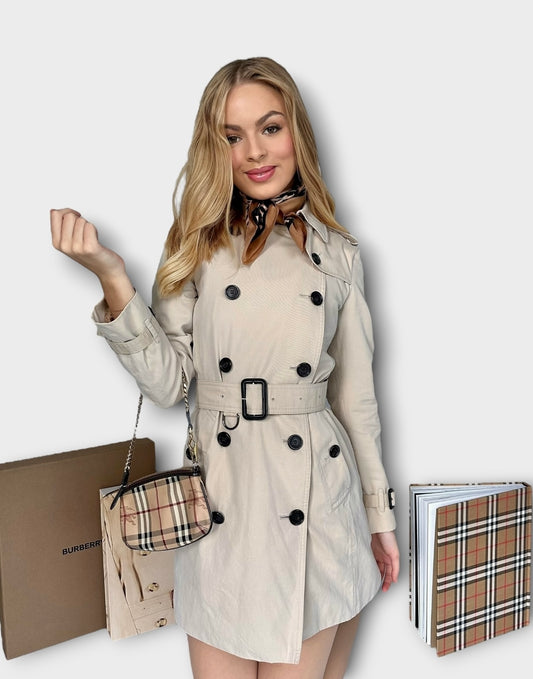 Burberry – Trench-coat “The Chelsea ” stone modèle récent | T.XS