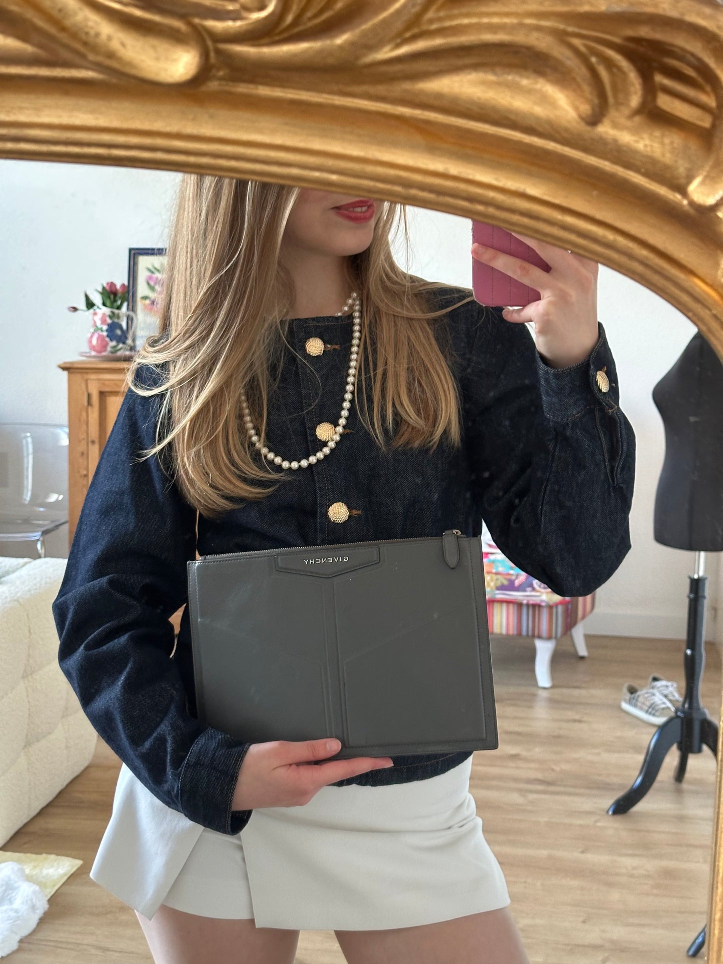 Givenchy - Pochette Antigona en cuir