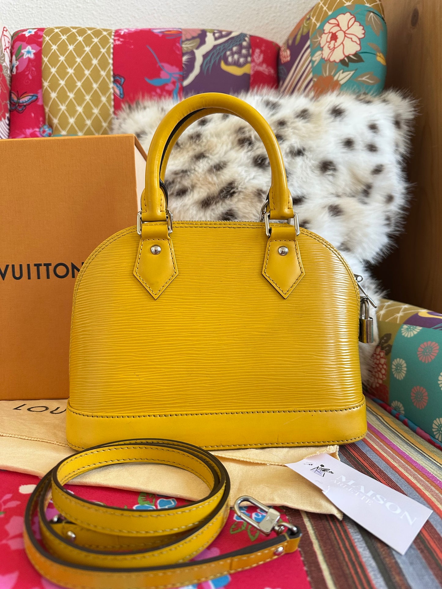 Louis Vuitton - Alma BB cuir épi jaune