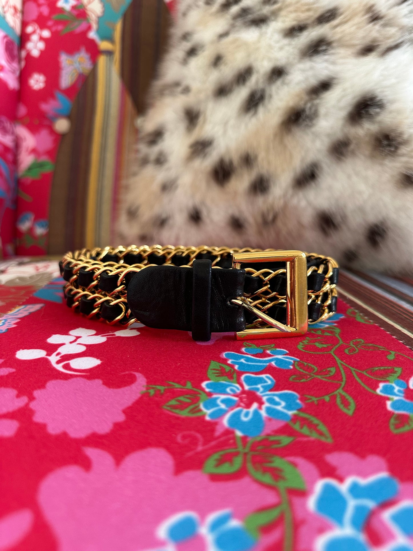 Chanel - Ceinture double chaîne entrelacées de cuir et de métal plaqué or vintage