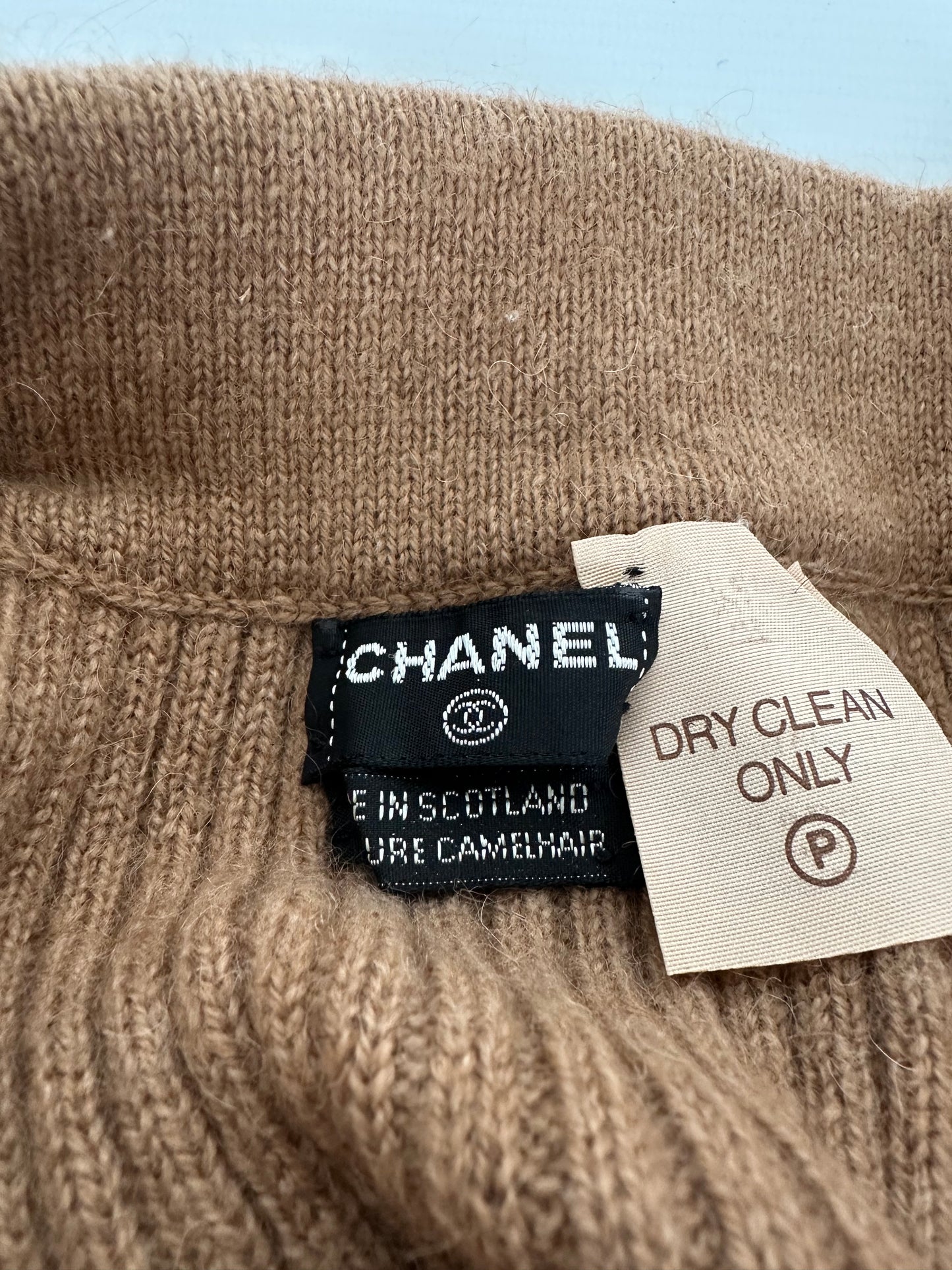 Chanel – Twin-Set ensemble marron CamelHair | T.M