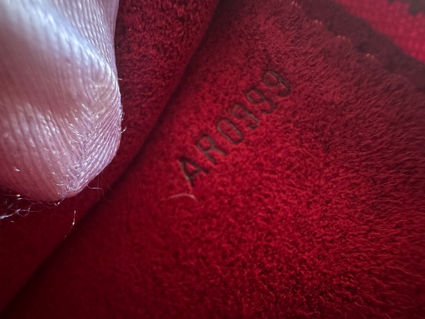 Louis Vuitton - Sac Pochette accessoire cuir épi Rouge
