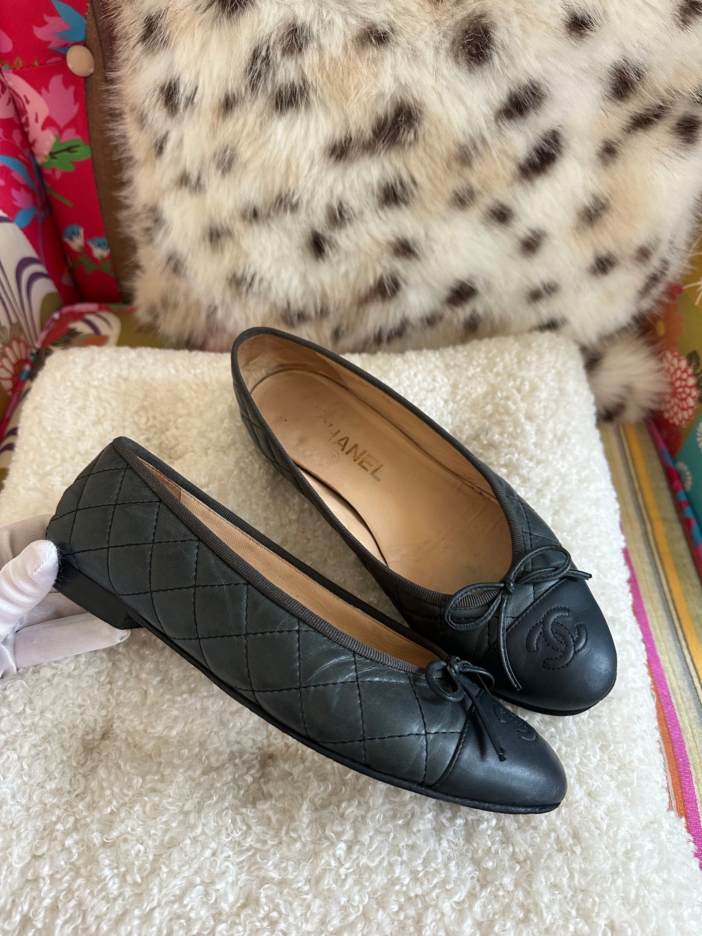 Chanel - Ballerines matelassées bleu marine