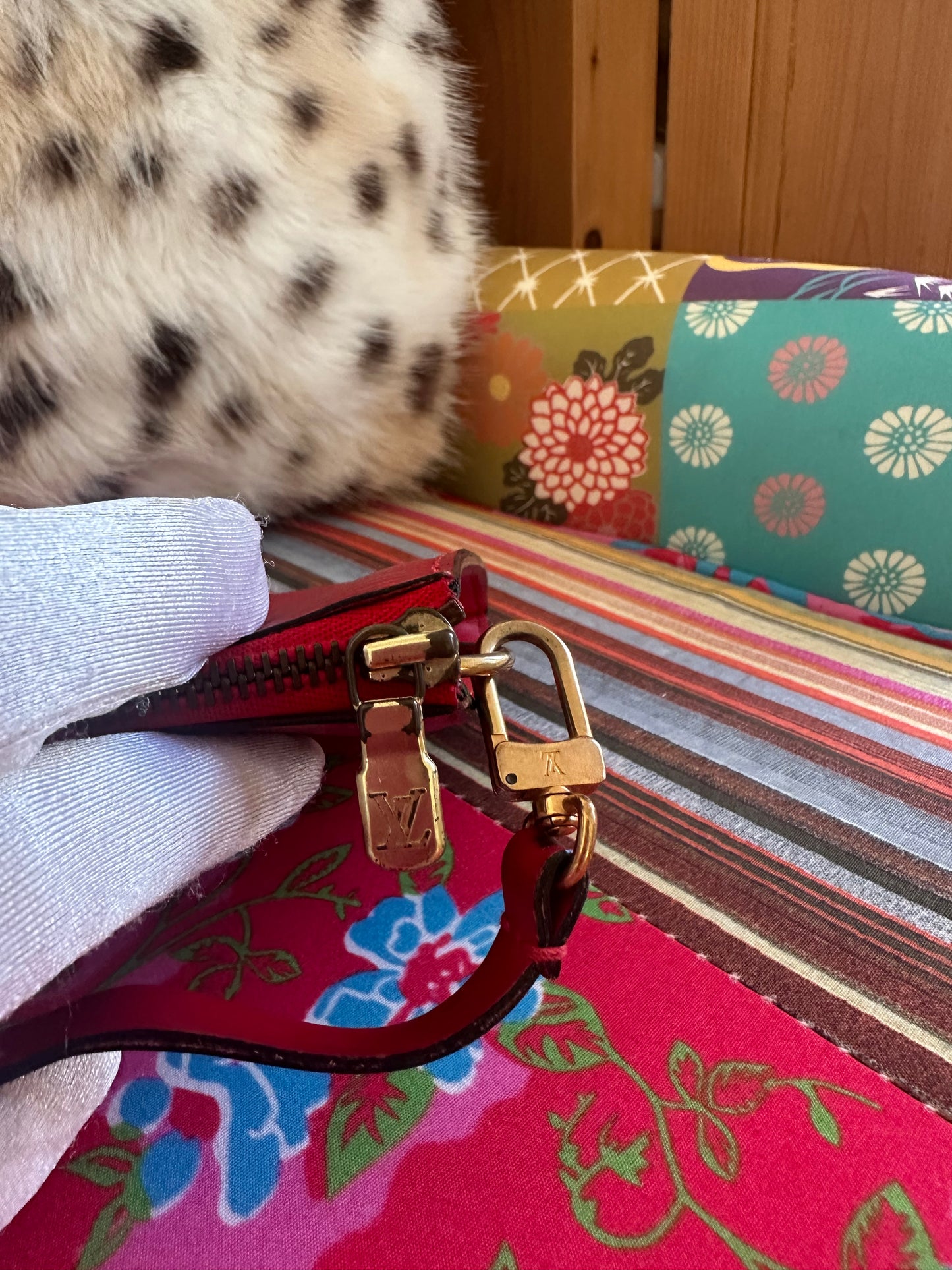 Louis Vuitton - Sac Pochette accessoire cuir épi Rouge
